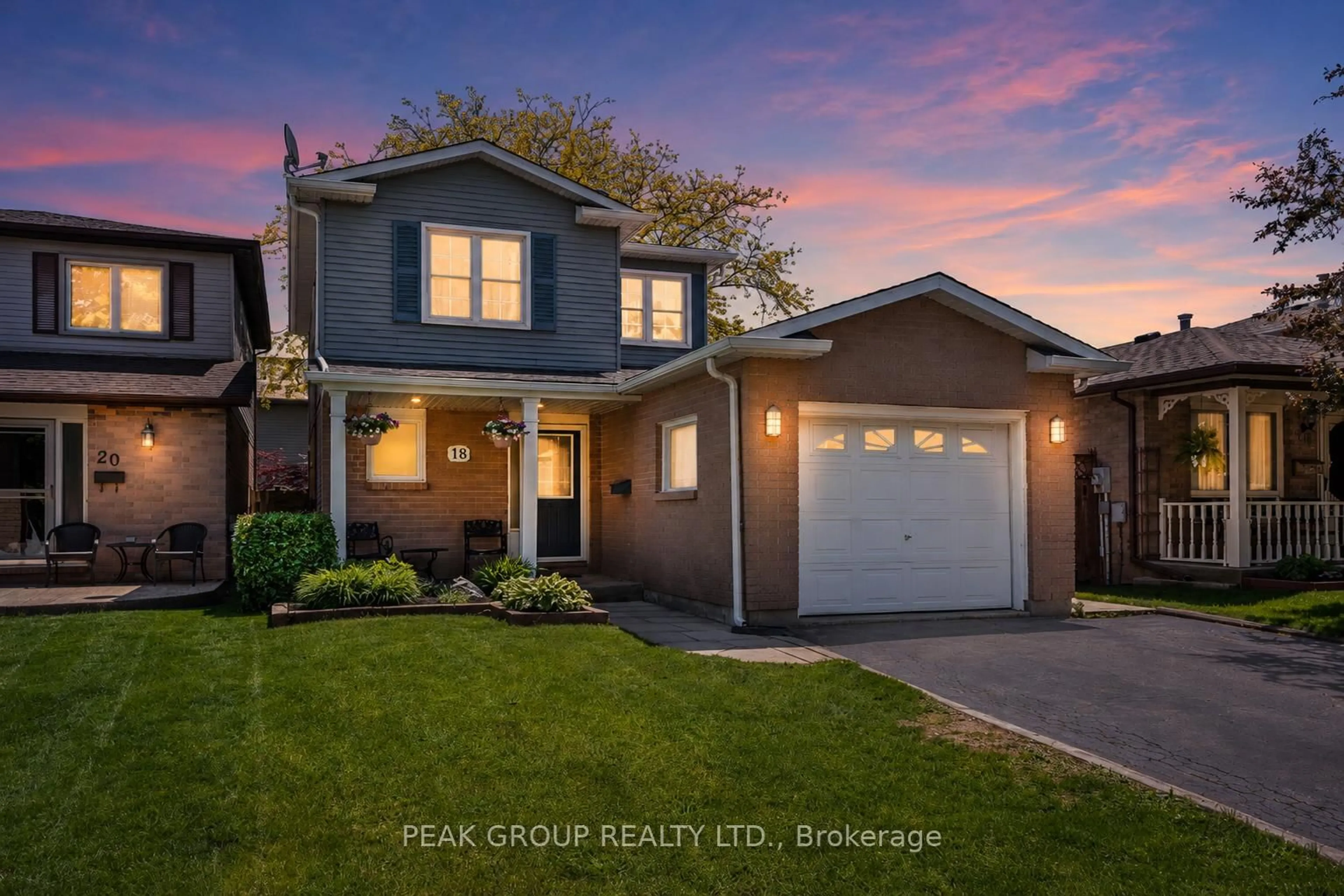 Home with brick exterior material, street for 18 Sandra Cres, Grimsby Ontario L3M 4Z1