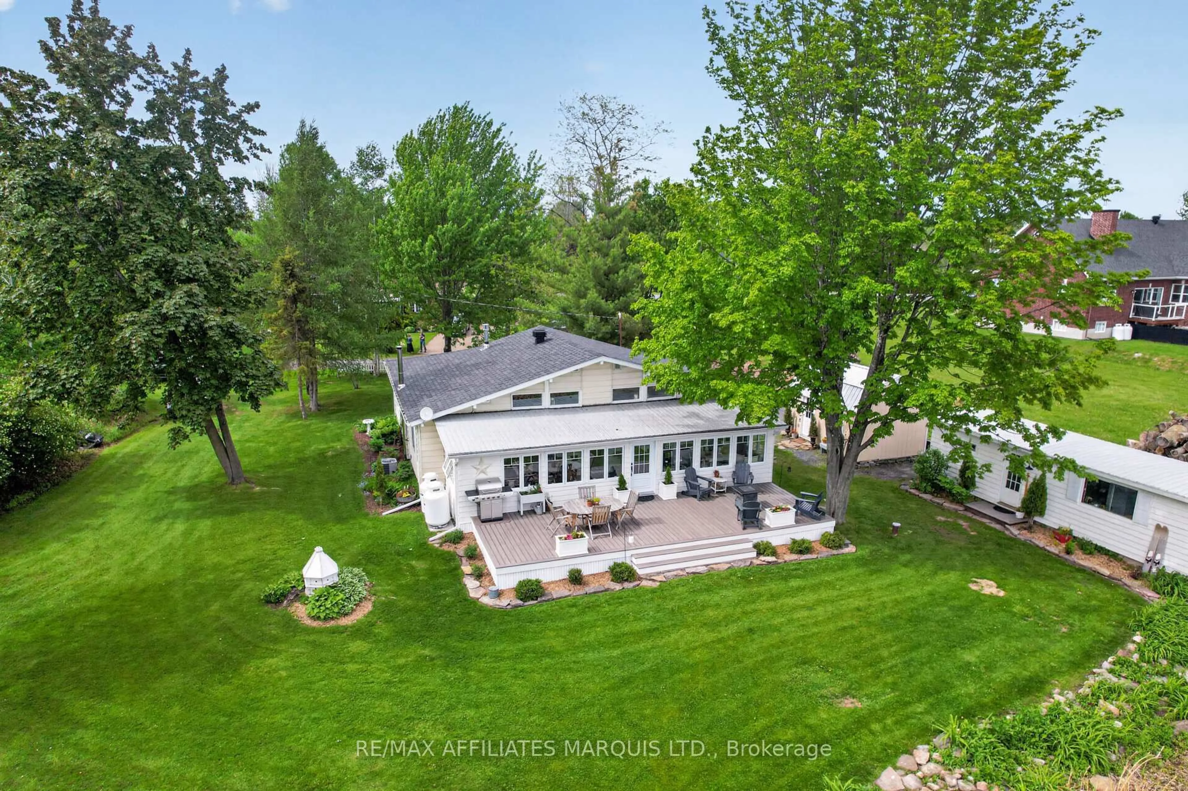 A pic from outside/outdoor area/front of a property/back of a property/a pic from drone, water/lake/river/ocean view for 6266 94th Ave, South Glengarry Ontario K0C 1E0