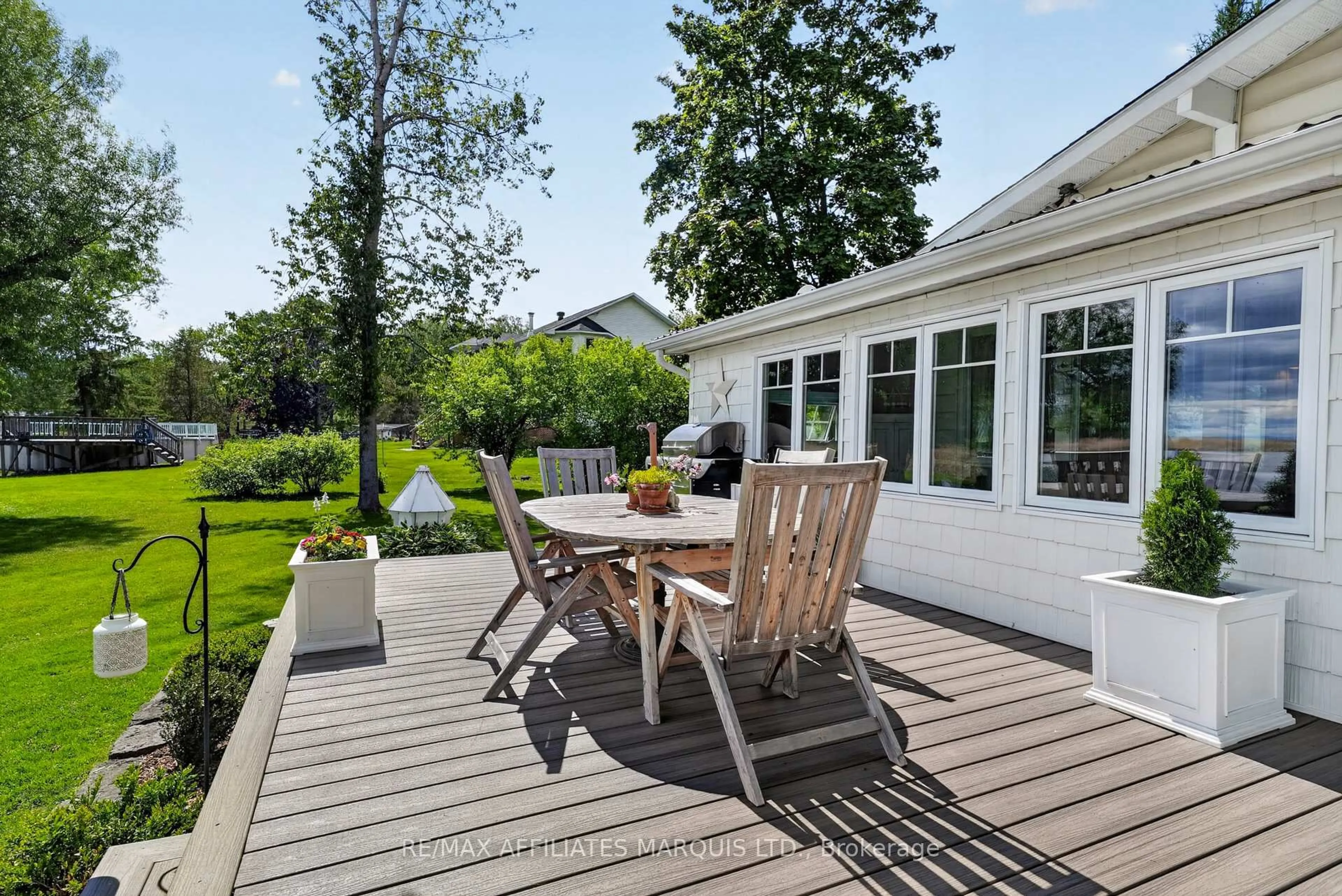 Patio, street for 6266 94th Ave, South Glengarry Ontario K0C 1E0