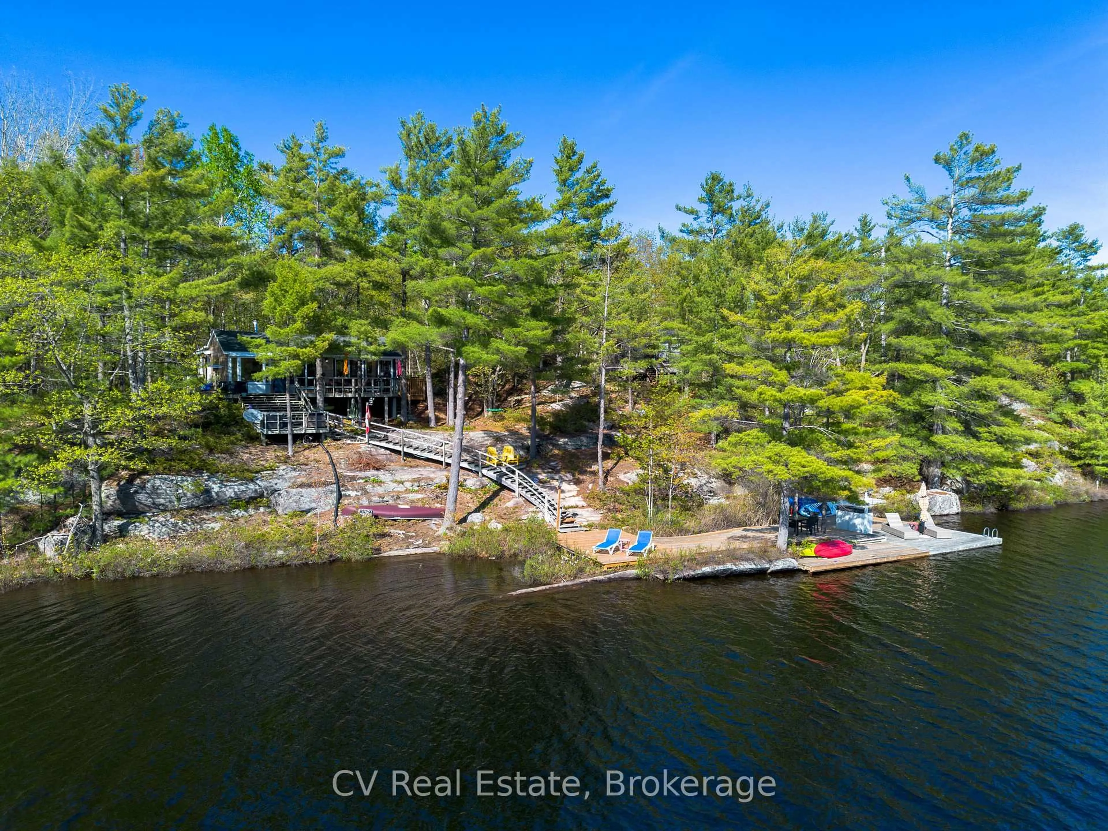 A pic from outside/outdoor area/front of a property/back of a property/a pic from drone, water/lake/river/ocean view for 28 Redwig Dr, Gravenhurst Ontario P1P 0E5