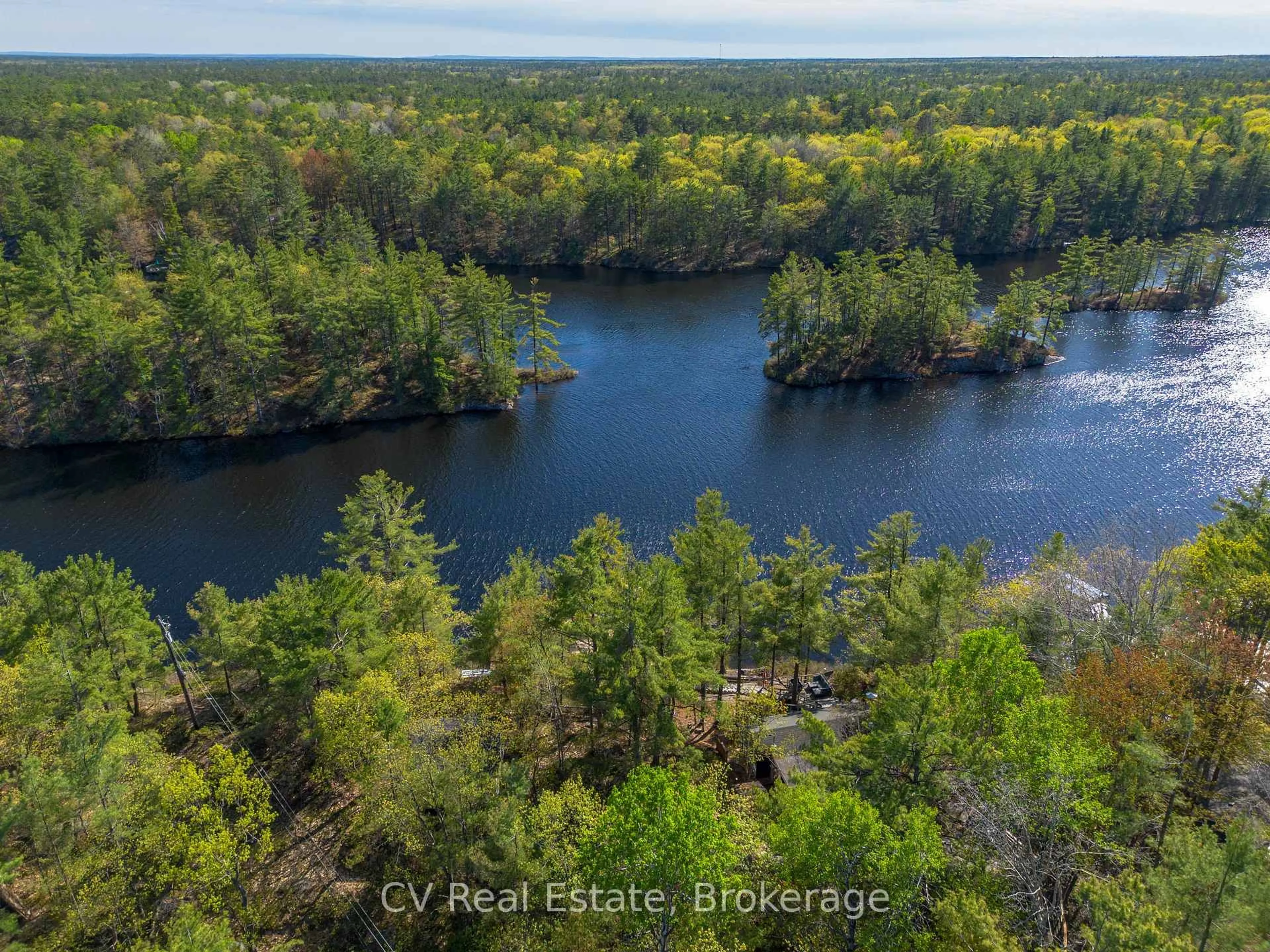 A pic from outside/outdoor area/front of a property/back of a property/a pic from drone, water/lake/river/ocean view for 28 Redwig Dr, Gravenhurst Ontario P1P 0E5