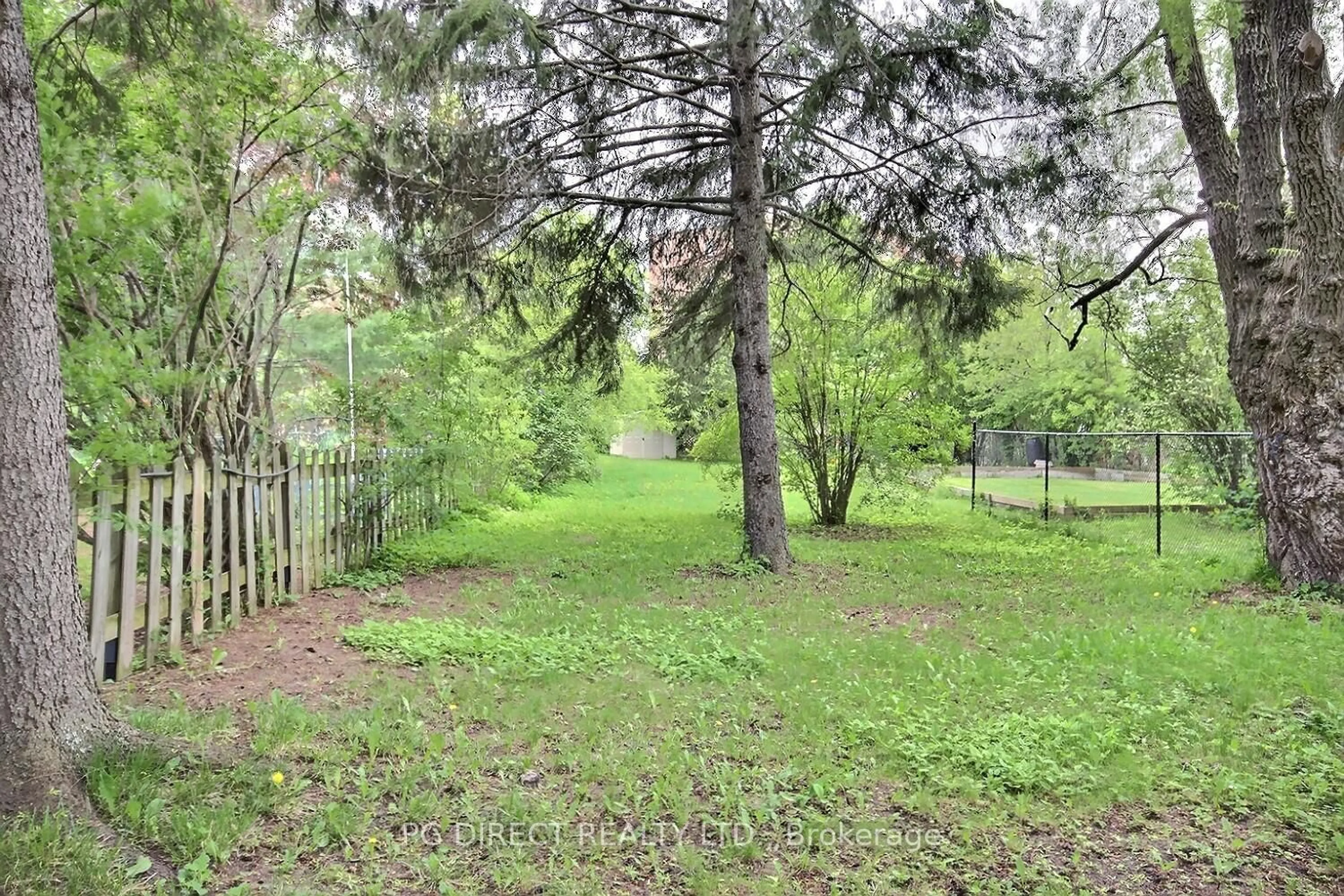 Unknown for 950 Portsmouth Ave, Kingston Ontario K7M 1W9