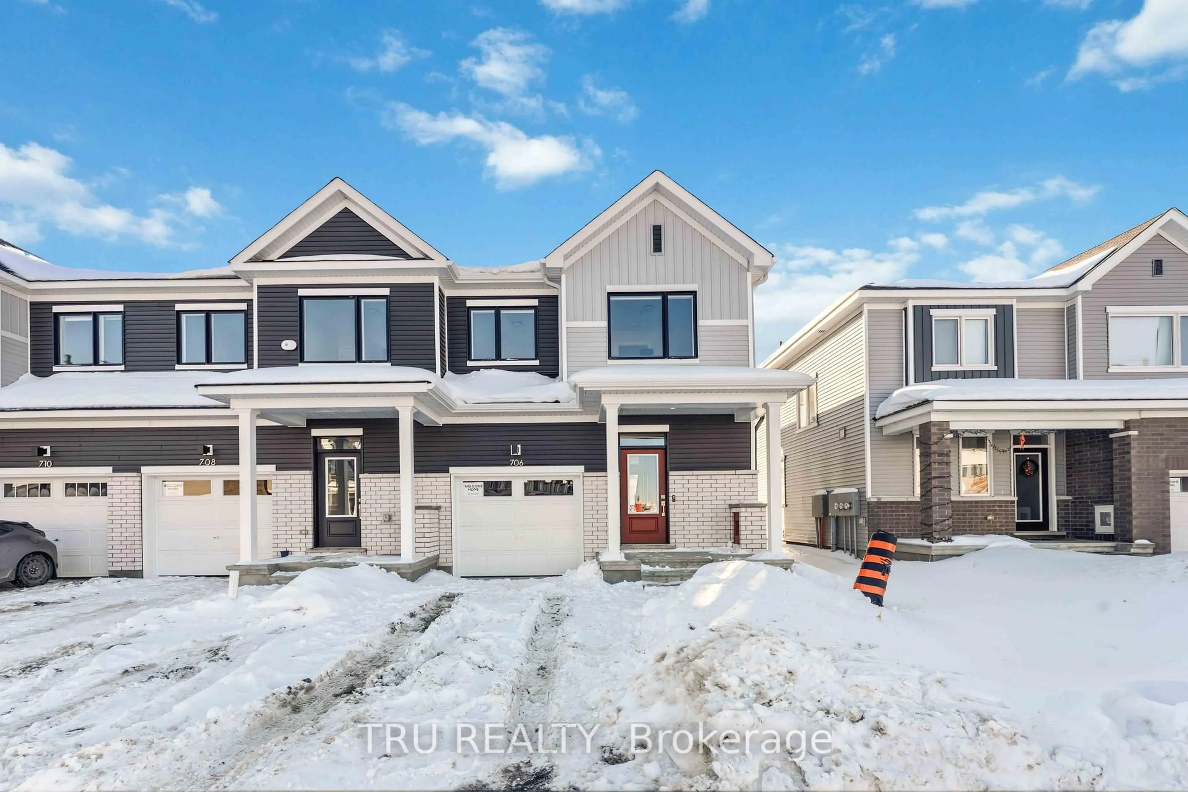 Unknown for 706 Expansion Rd, Barrhaven Ontario K2J 7G4