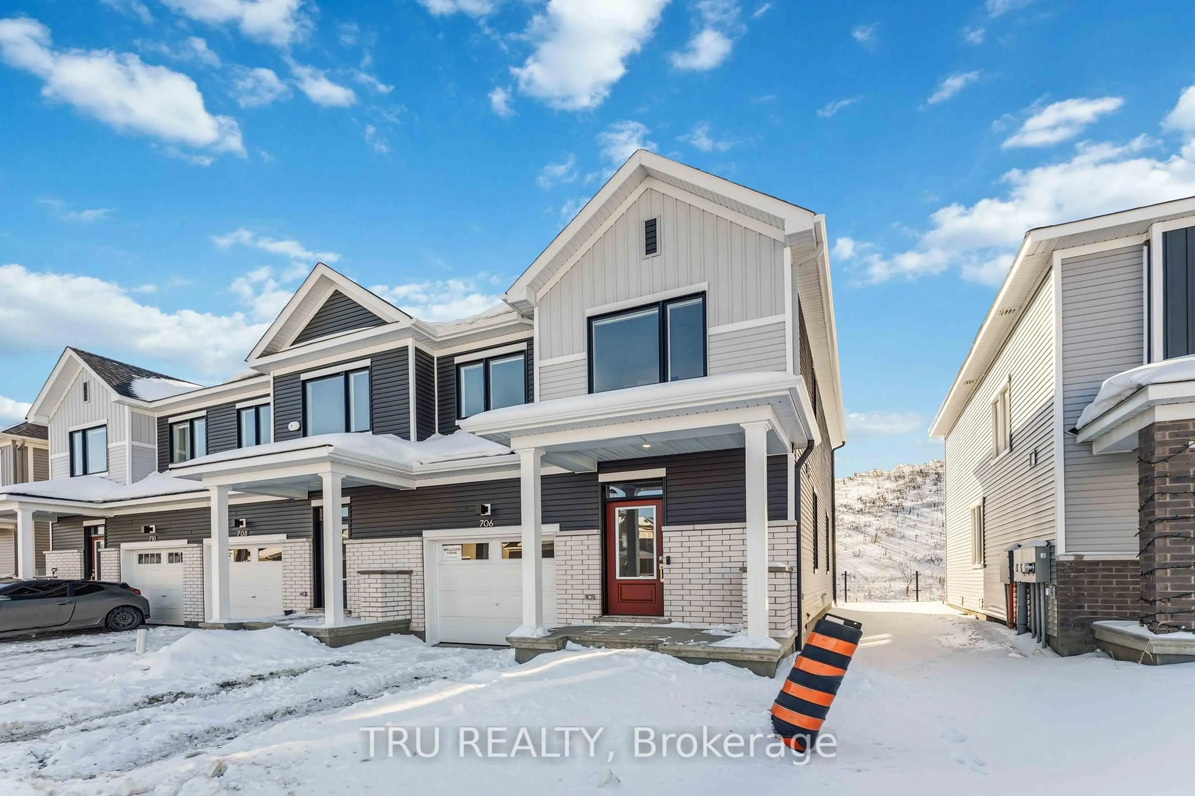Unknown for 706 Expansion Rd, Barrhaven Ontario K2J 7G4