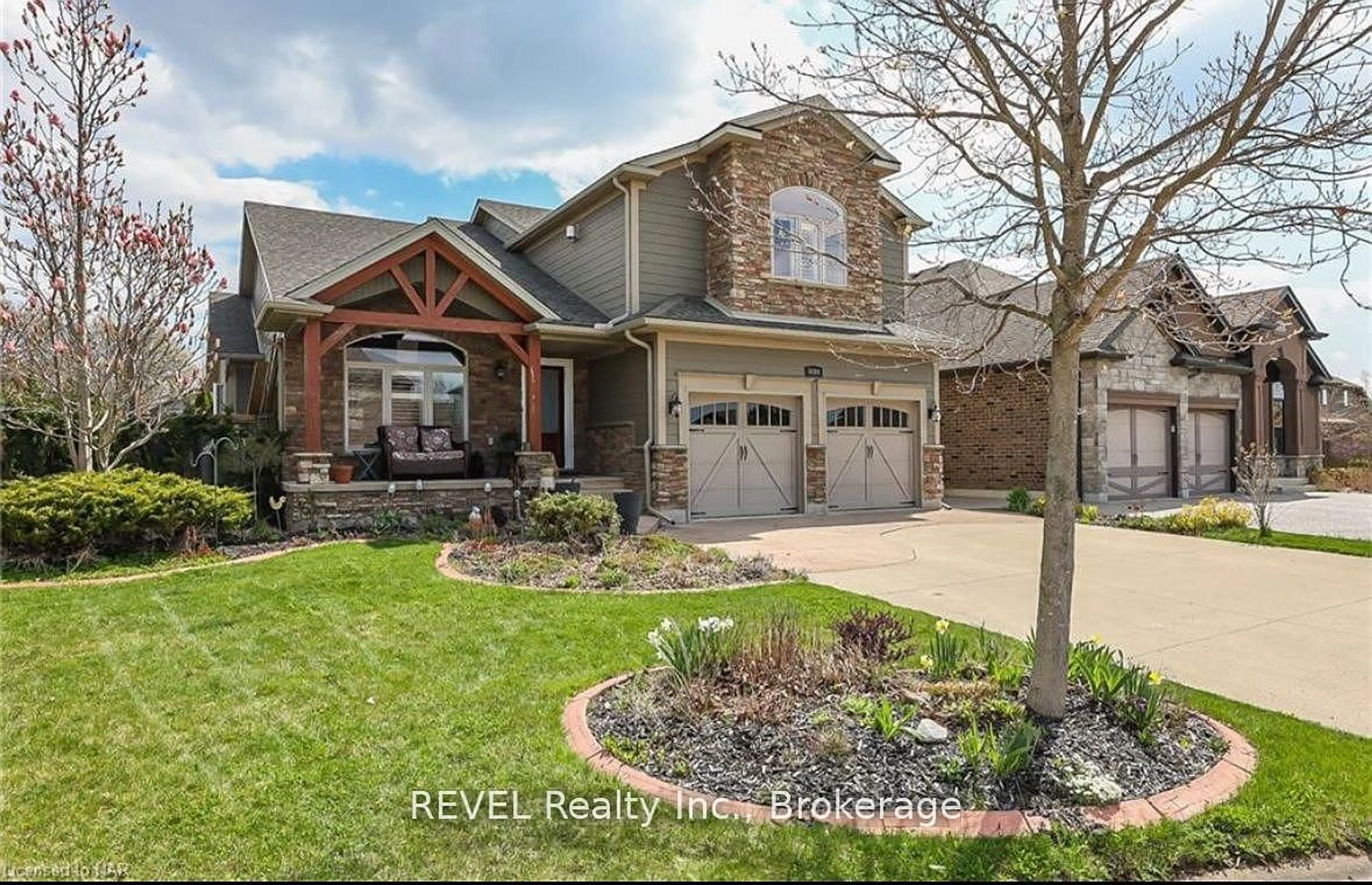 Home with brick exterior material, street for 9069 Tapestry Crt, Niagara Falls Ontario L2H 0E1