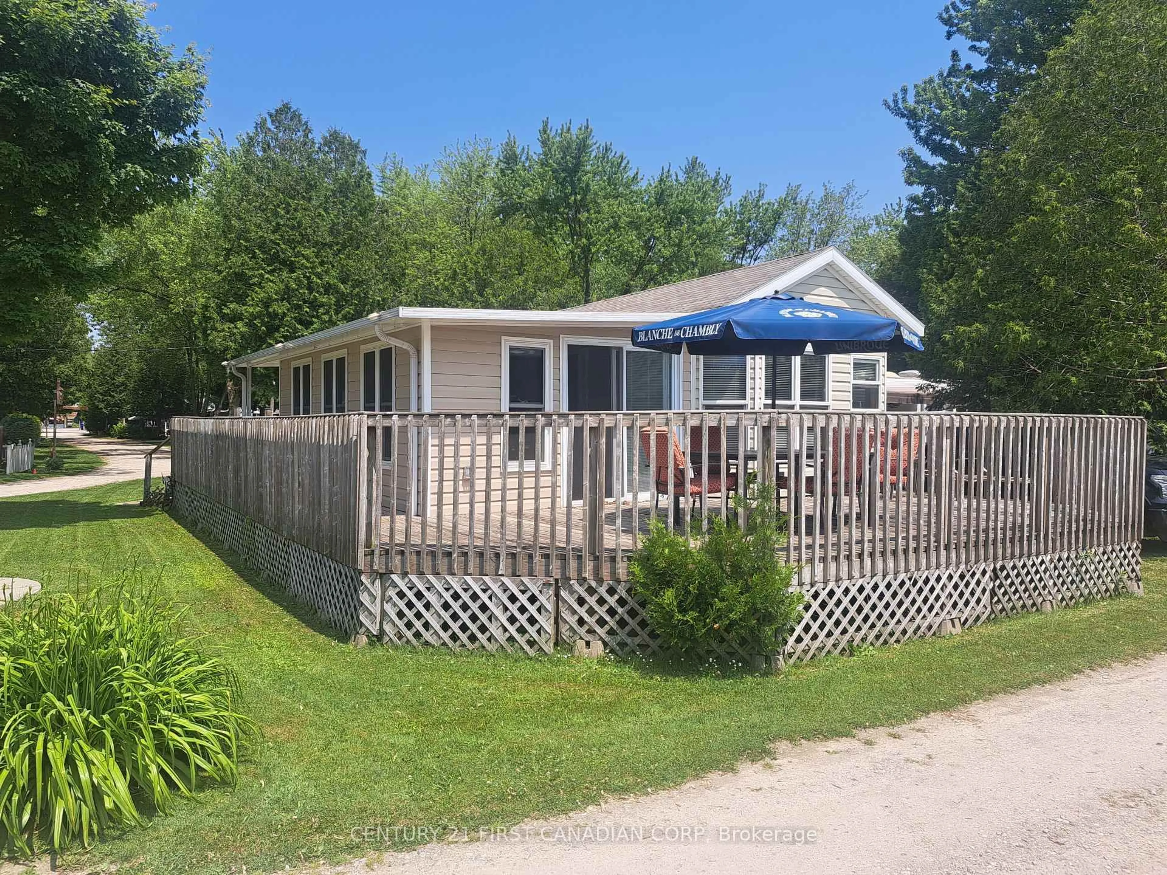 Home with vinyl exterior material, water/lake/river/ocean view for 256440 Sunova Cres #501, Zorra Ontario N0M 2G0