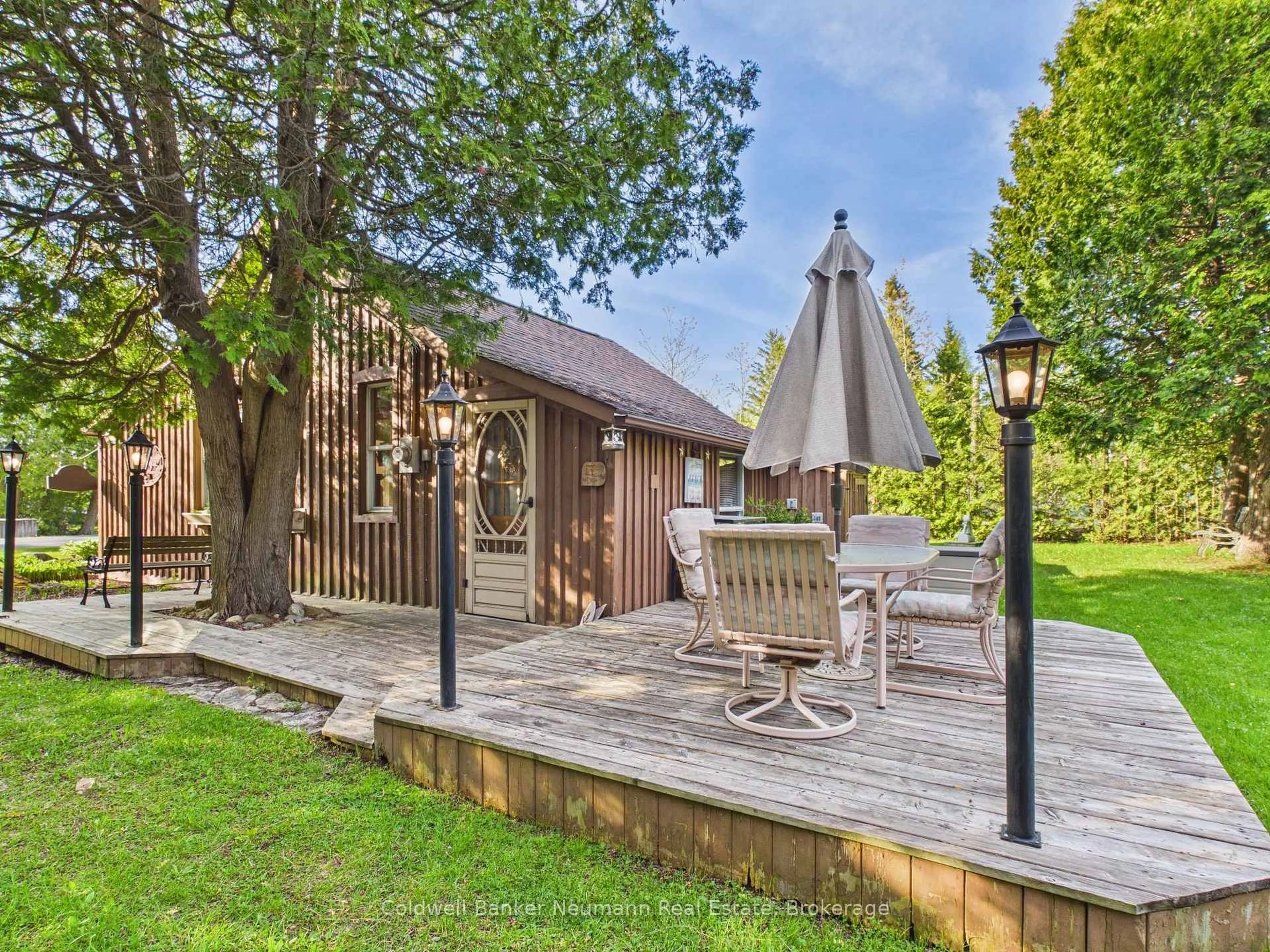 Patio, street for 857 Pike Bay Rd, Northern Bruce Peninsula Ontario N0H 1X0