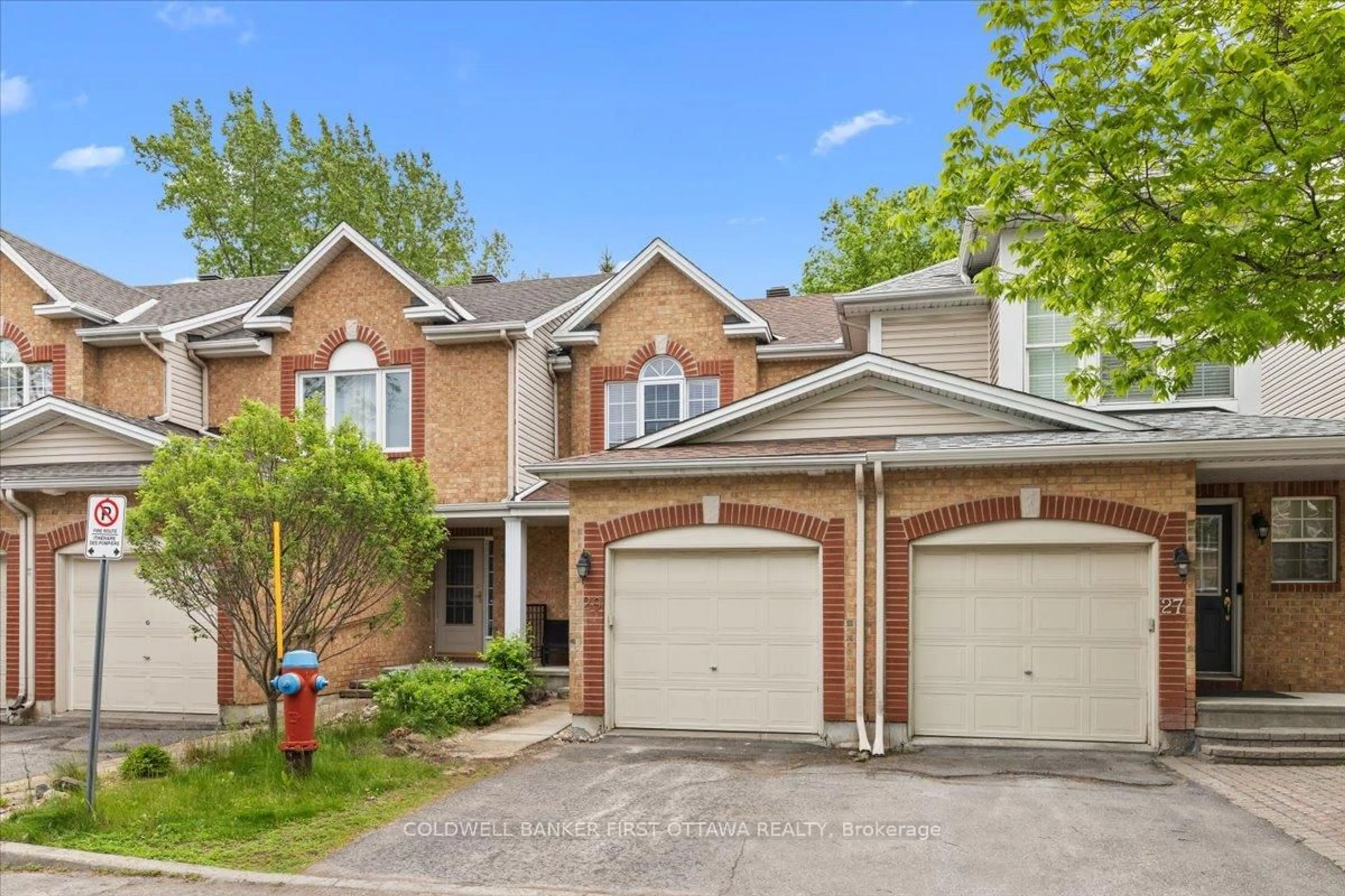 Home with brick exterior material, street for 29 HEARTLEAF Private, Ottawa Ontario K1T 3Z9