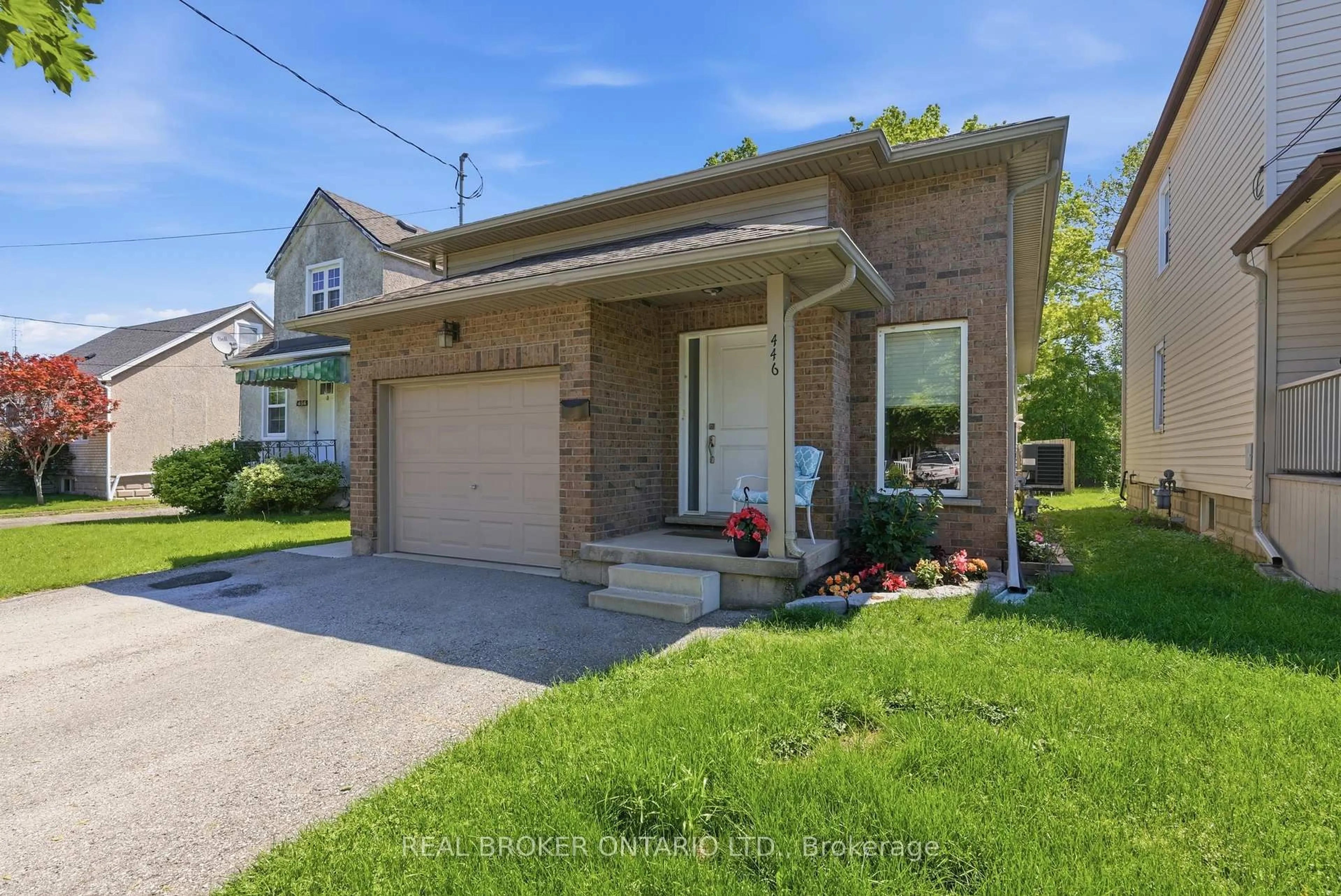Home with brick exterior material, street for 446 Scholfield Ave, Welland Ontario L3B 1N2