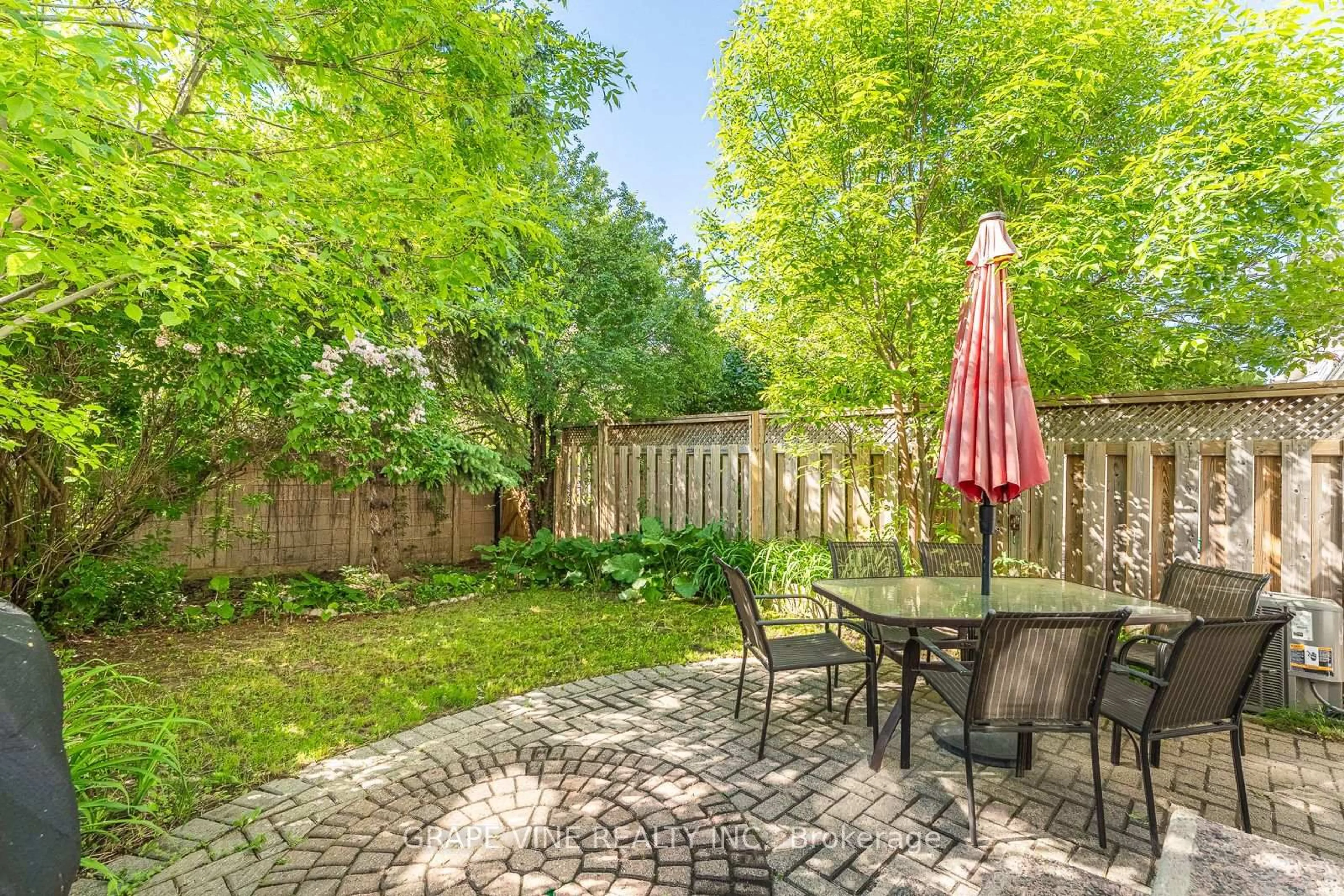 Patio, street for 66 Daventry Cres, Ottawa Ontario K2J 4M8