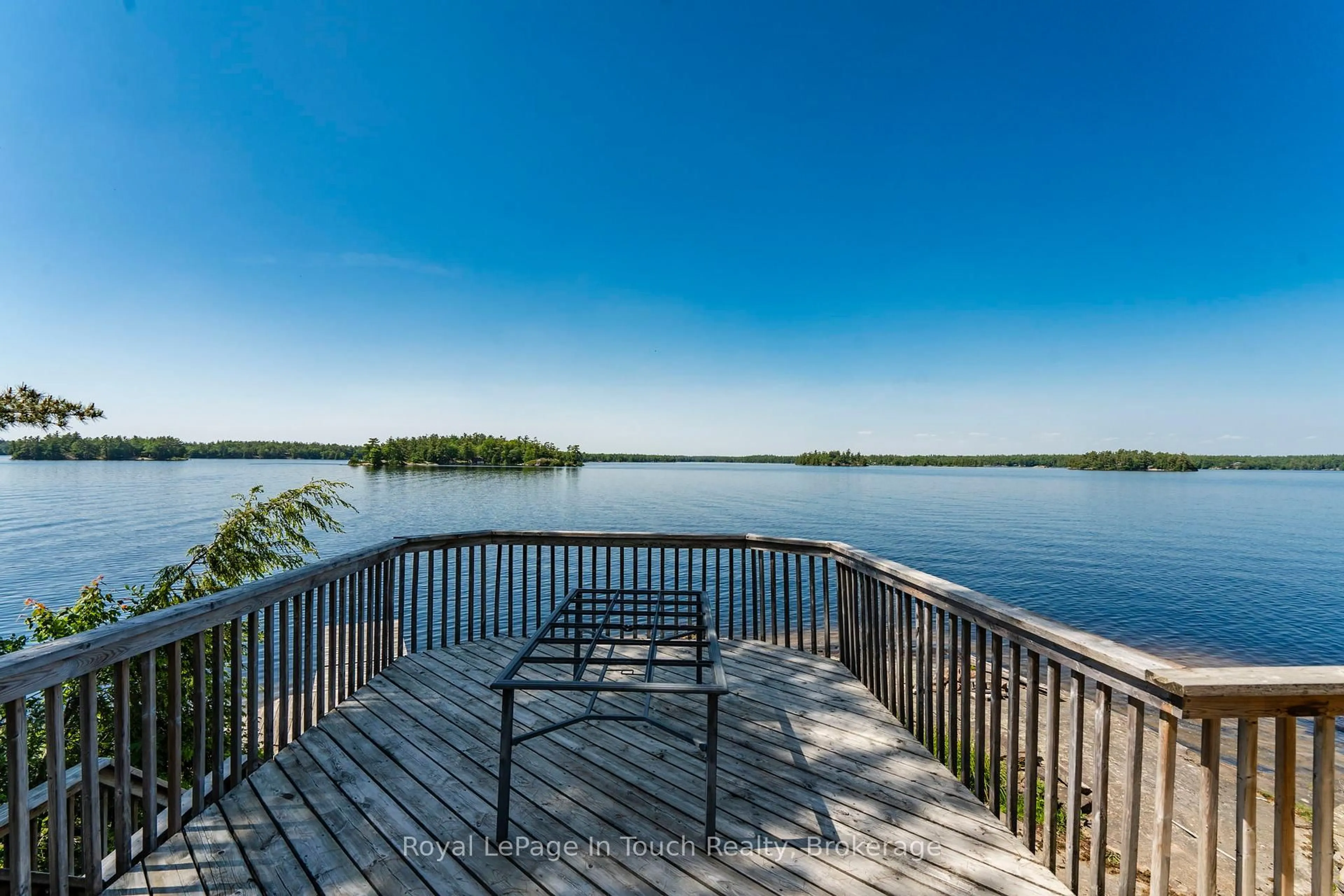 Patio, water/lake/river/ocean view for 2 Is 270 Six Mile Lake Island, Georgian Bay Ontario L0K 1S0