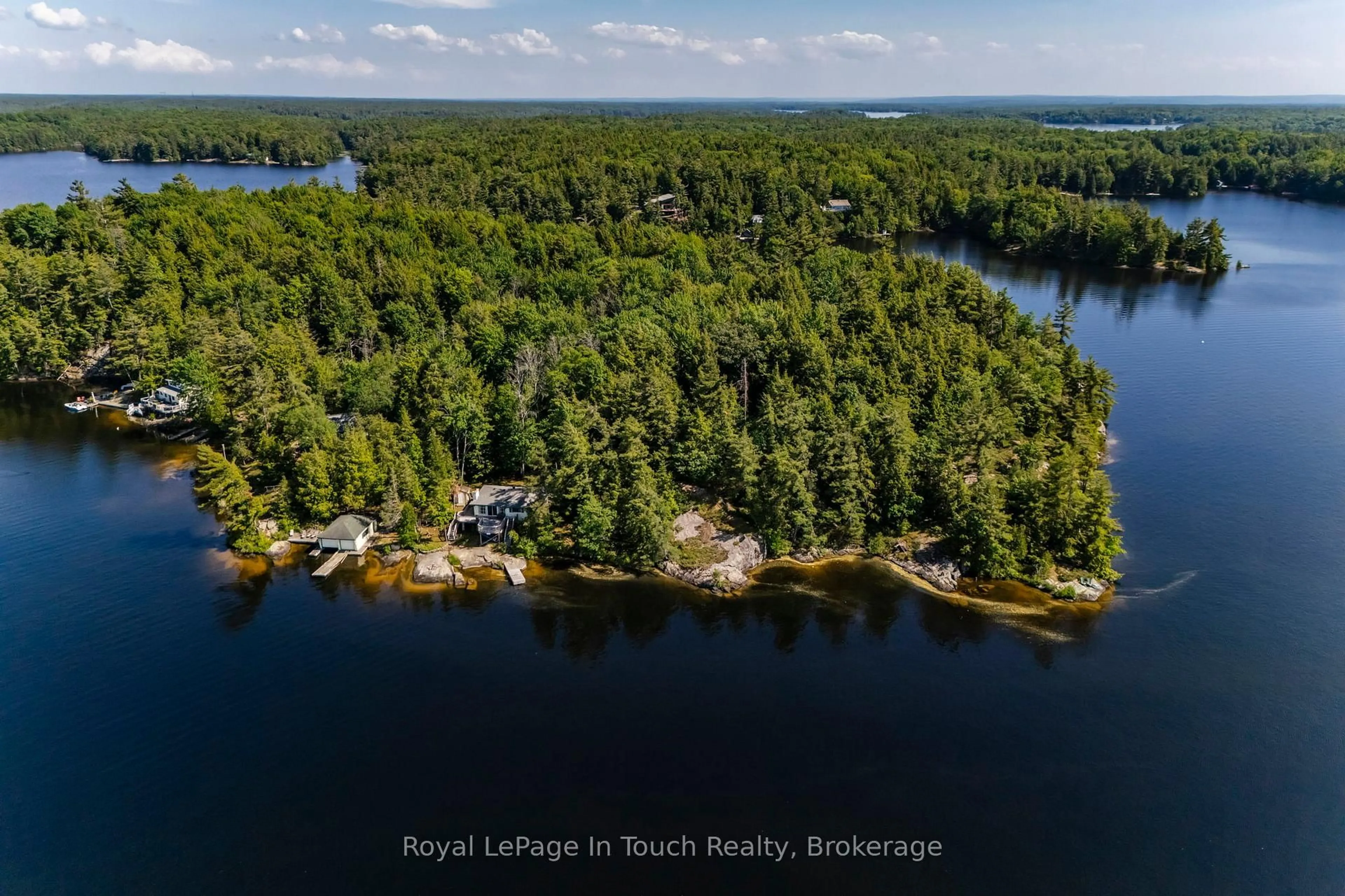A pic from outside/outdoor area/front of a property/back of a property/a pic from drone, water/lake/river/ocean view for 2 Is 270 Six Mile Lake Island, Georgian Bay Ontario L0K 1S0