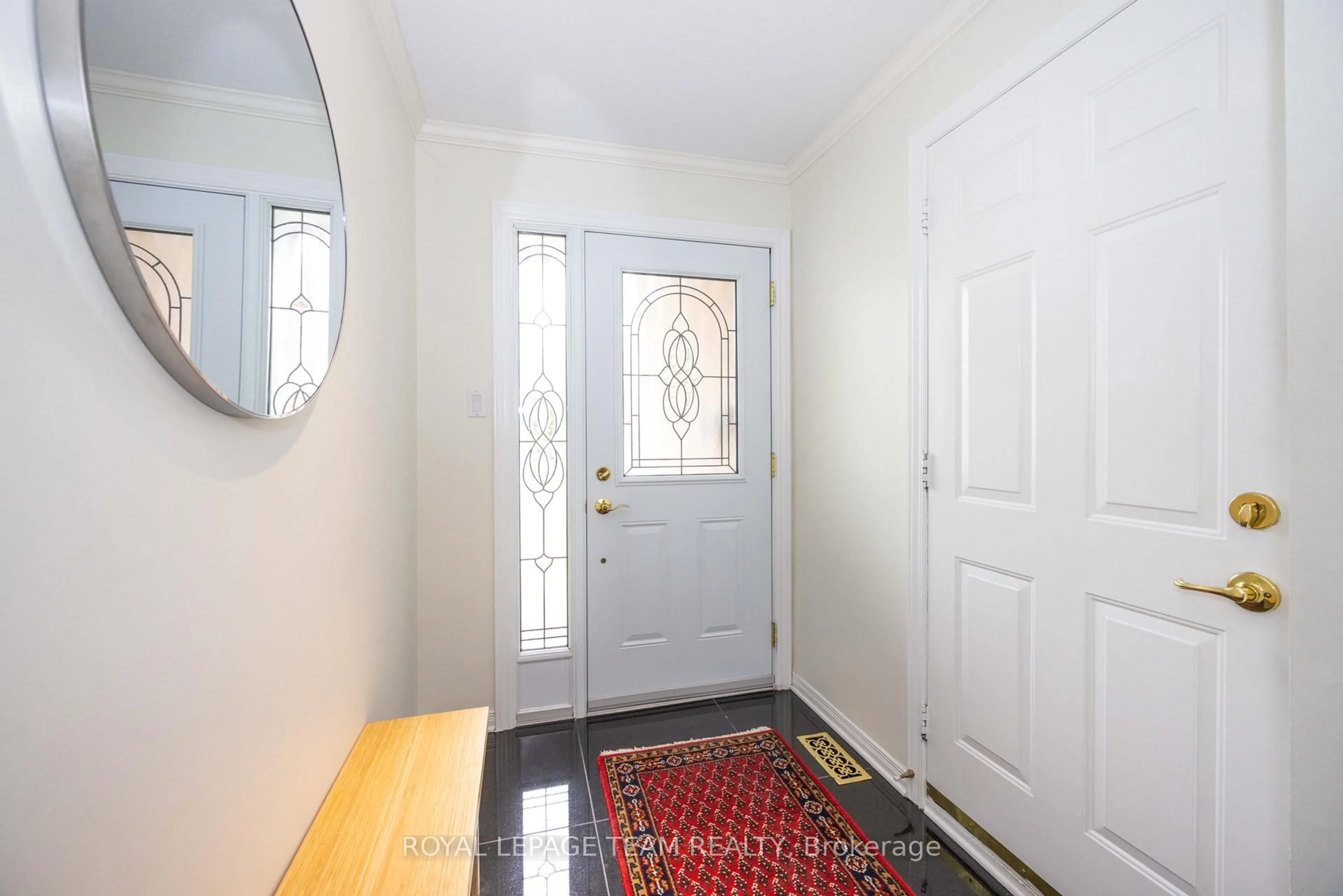 Indoor entryway for 20 Grand Harbour Crt #30, Stittsville Ontario K2S 1H2