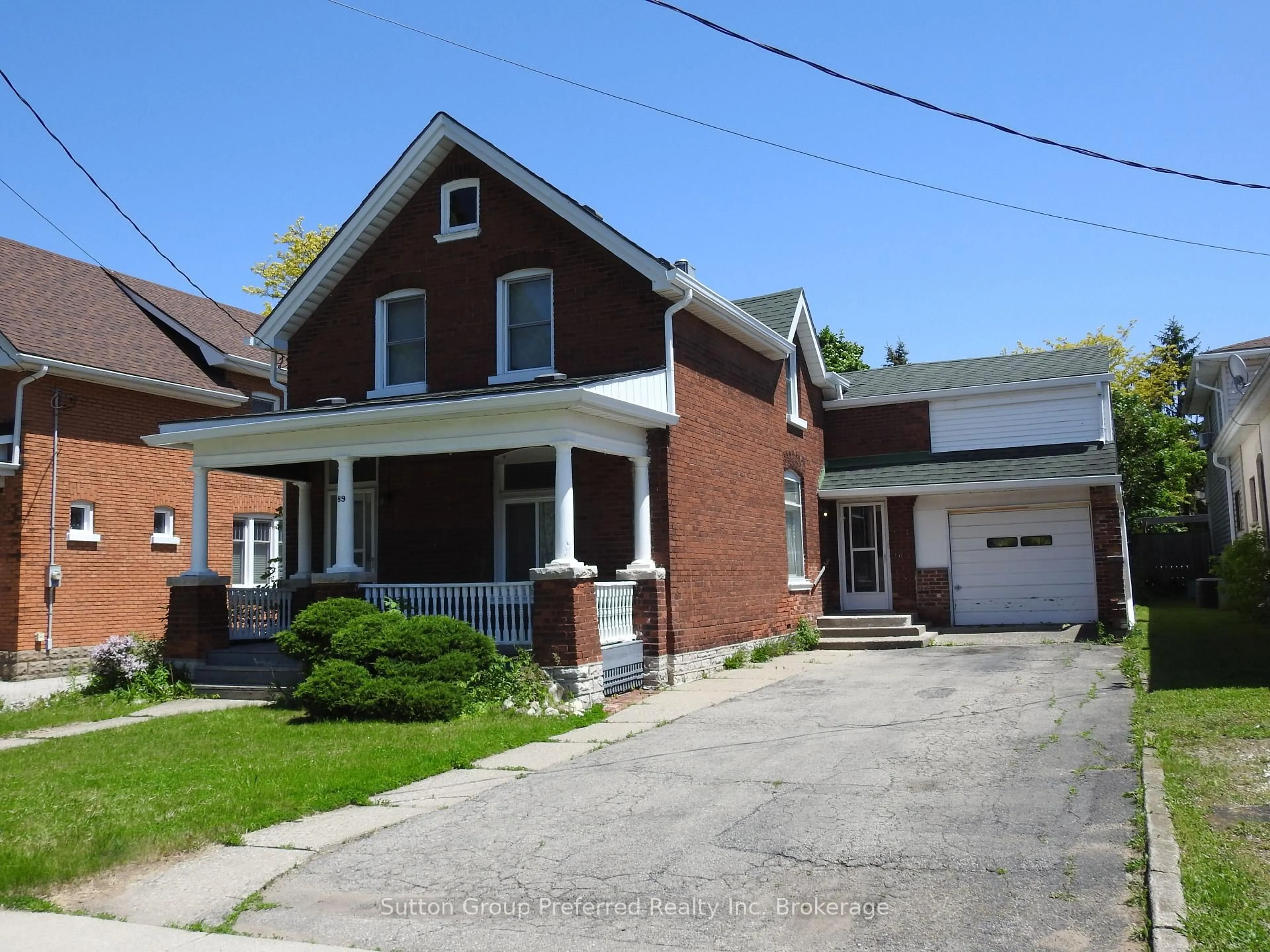 Home with brick exterior material, street for 89 Grand St, Brantford Ontario N3R 4B5