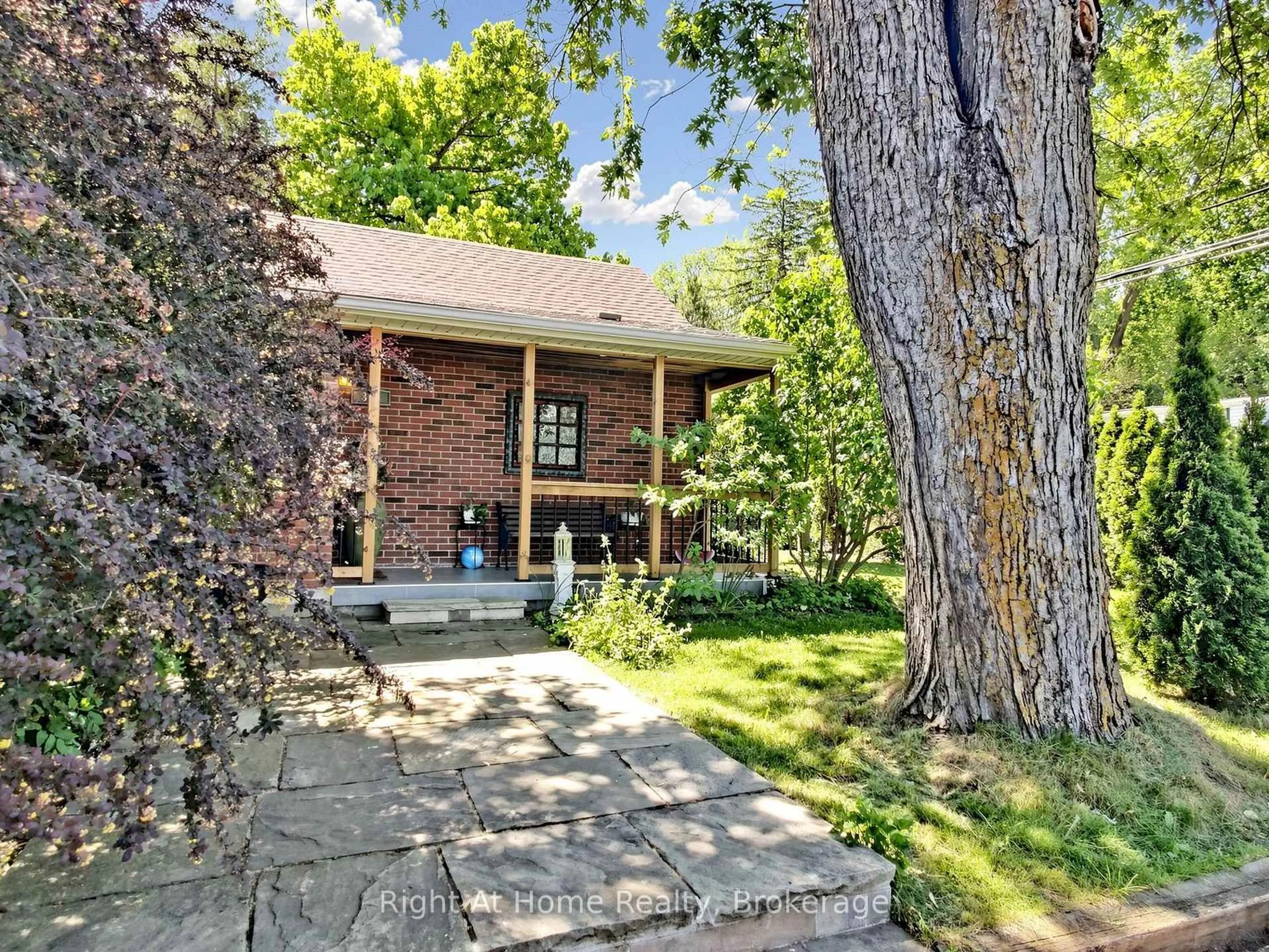 Unknown for 354 5th Concession Rd, Hamilton Ontario L0R 1V0