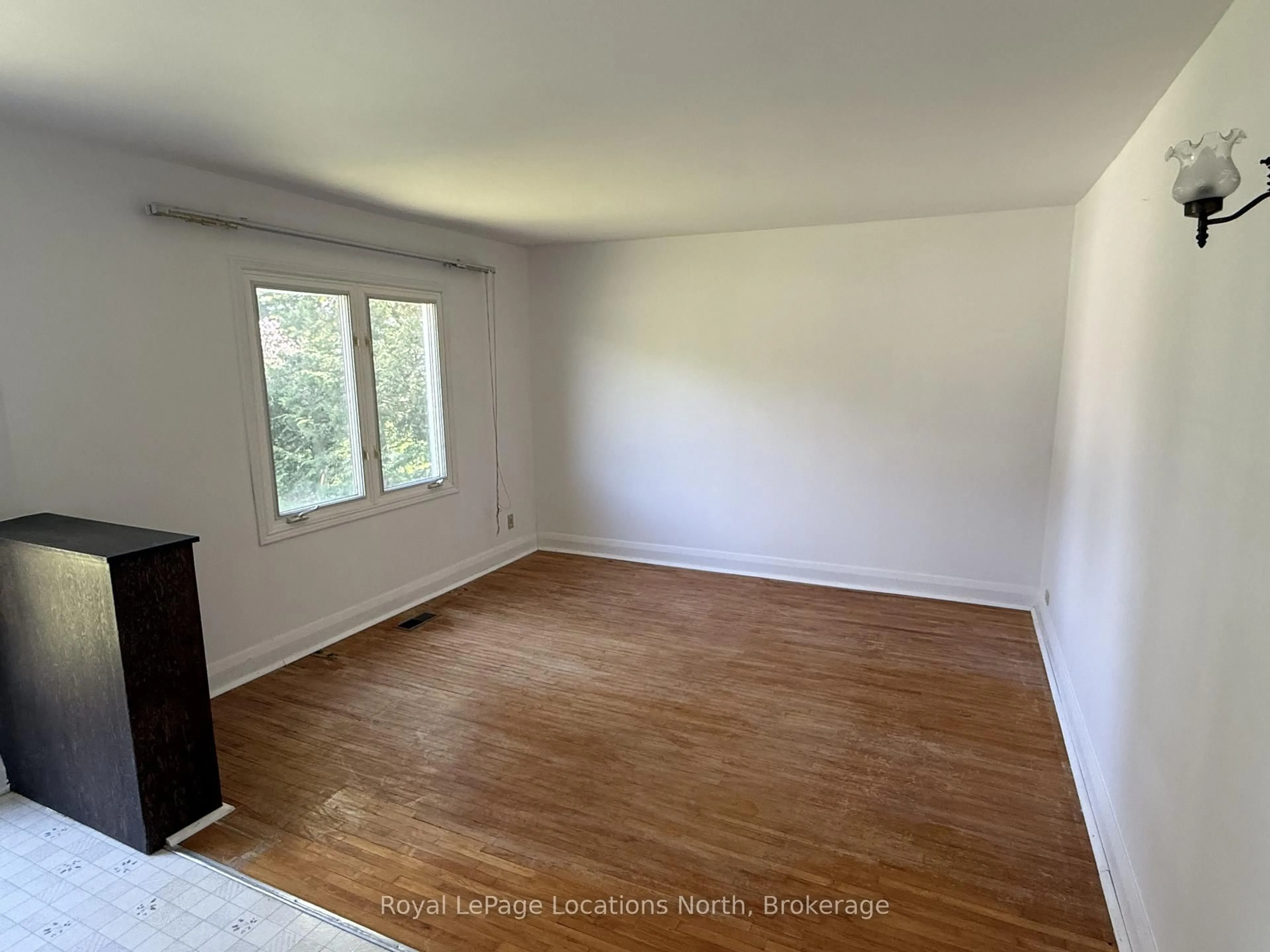 A pic of a room for 386 Sykes St, Meaford Ontario N4L 1C6