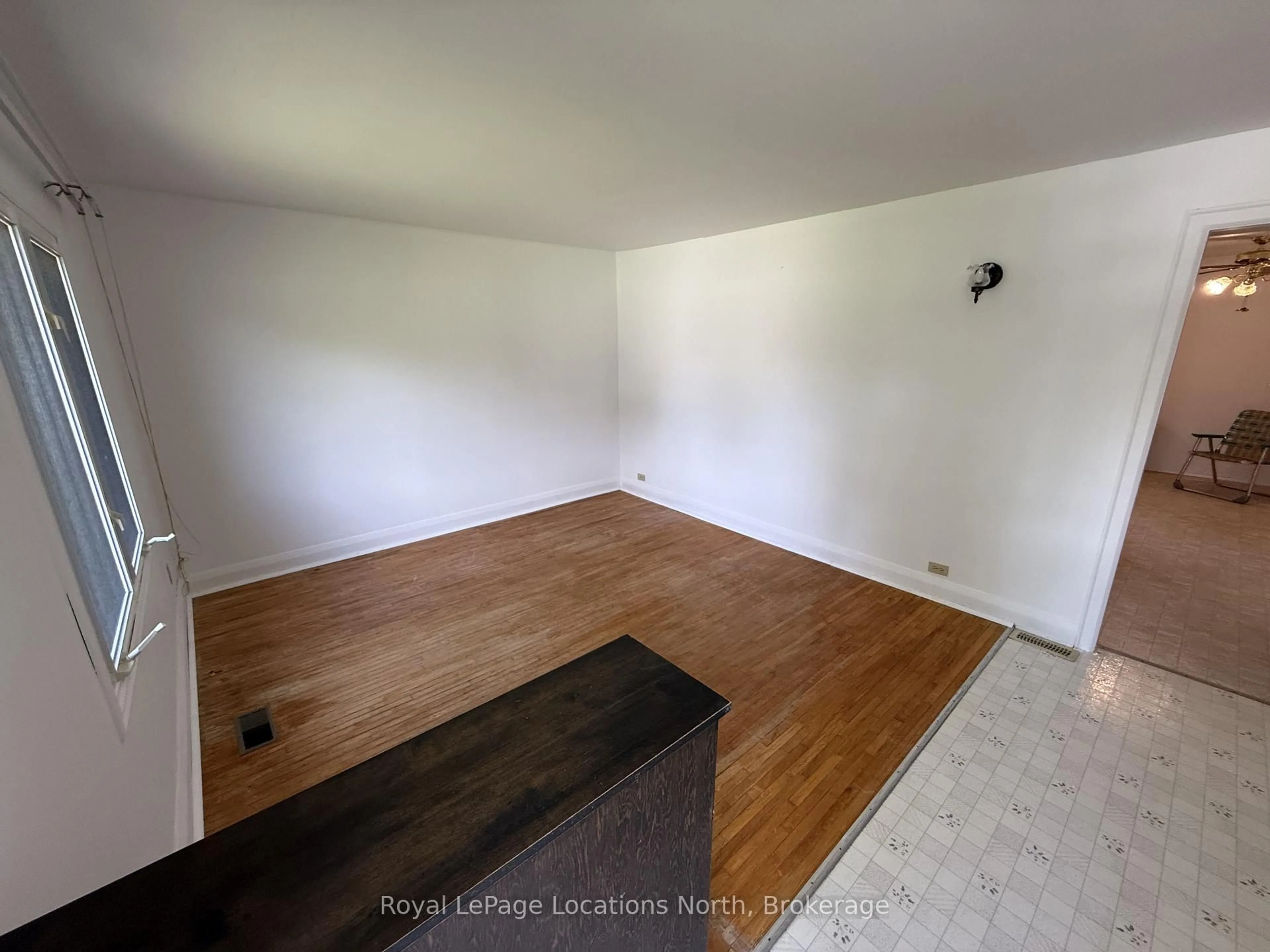 A pic of a room for 386 Sykes St, Meaford Ontario N4L 1C6
