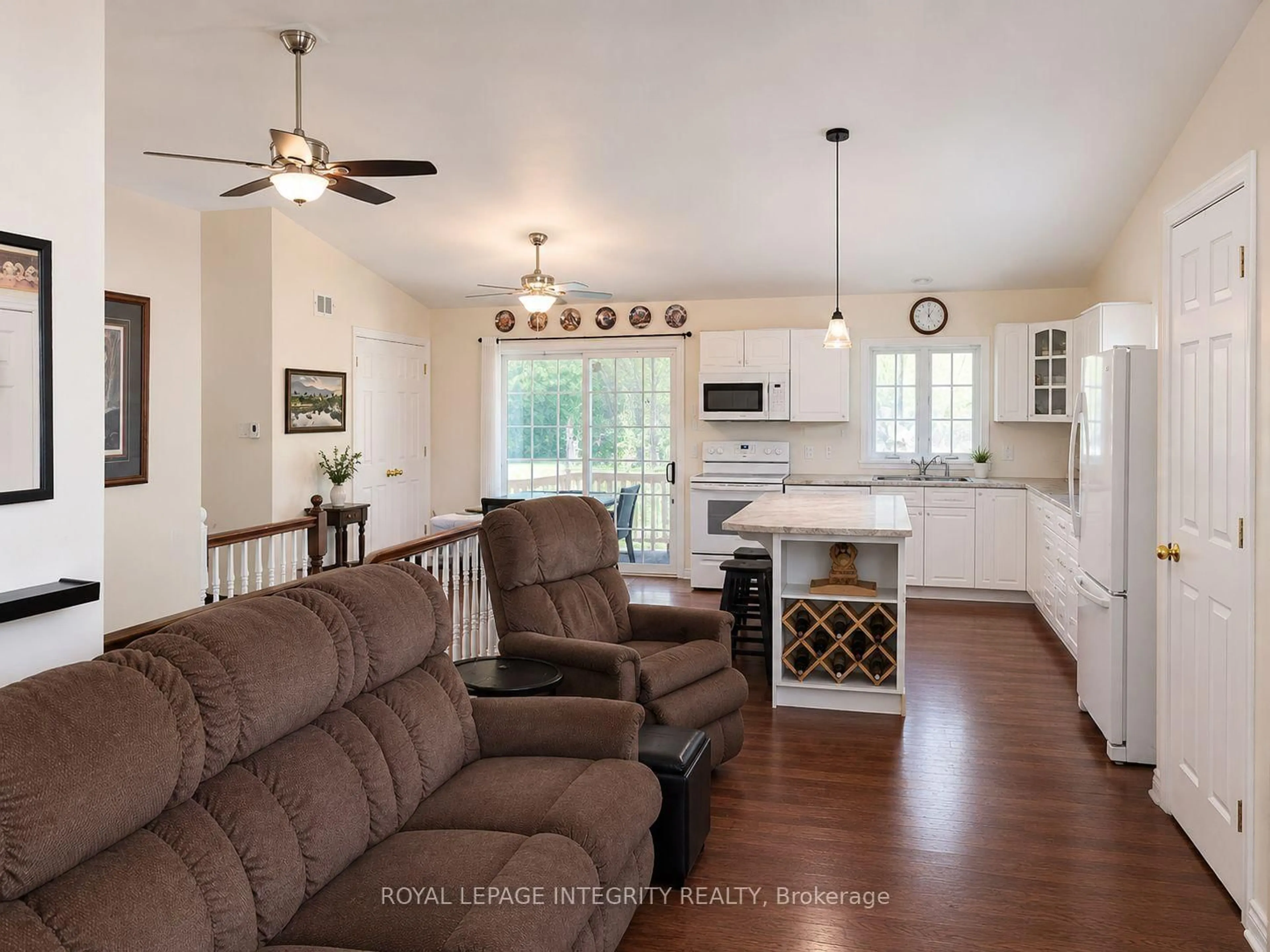 Open concept kitchen, unknown for 19825 Loyalist Rd, South Glengarry Ontario K0C 2J0