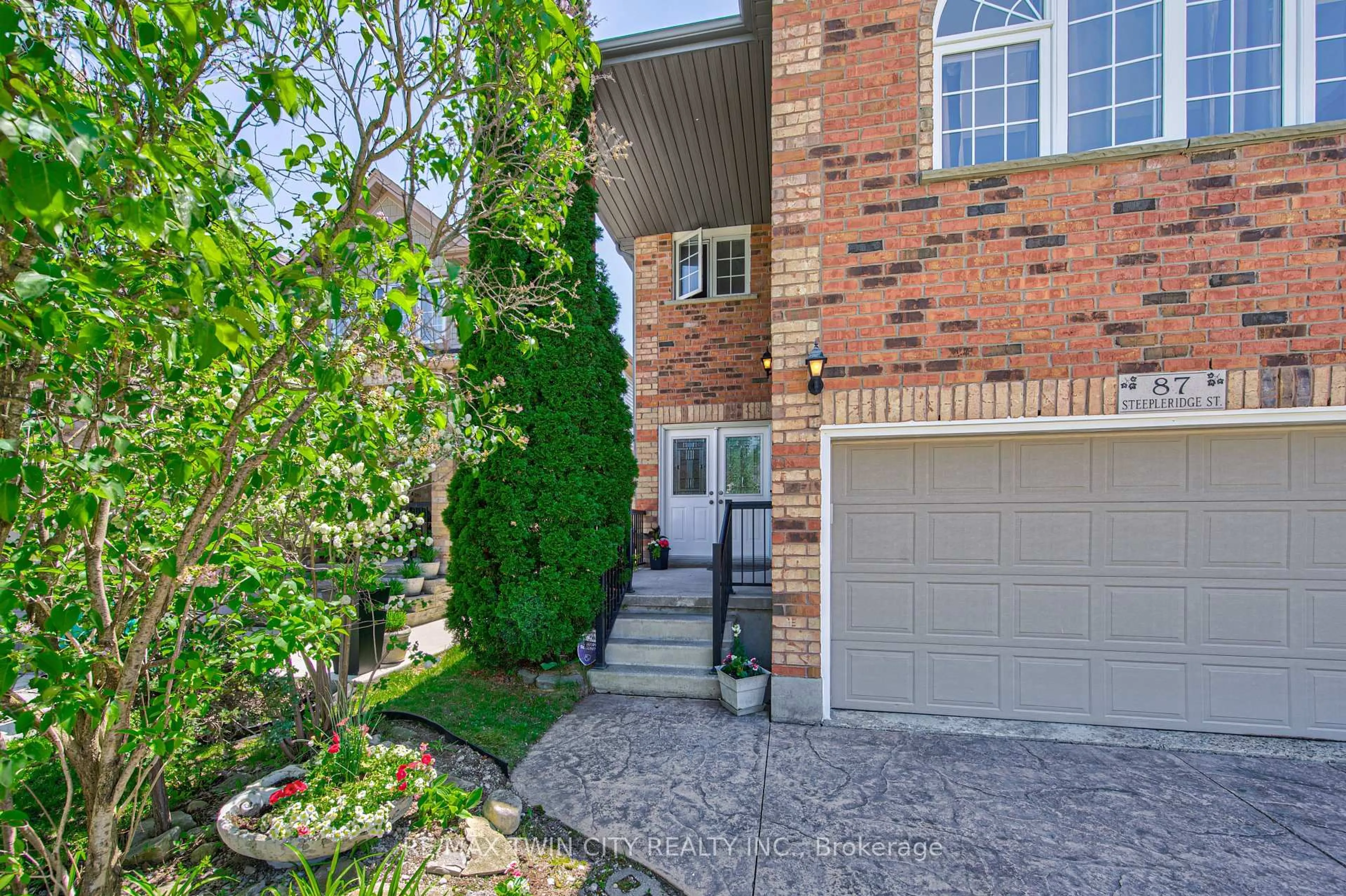 Unknown for 87 Steepleridge St, Kitchener Ontario N2P 2W3