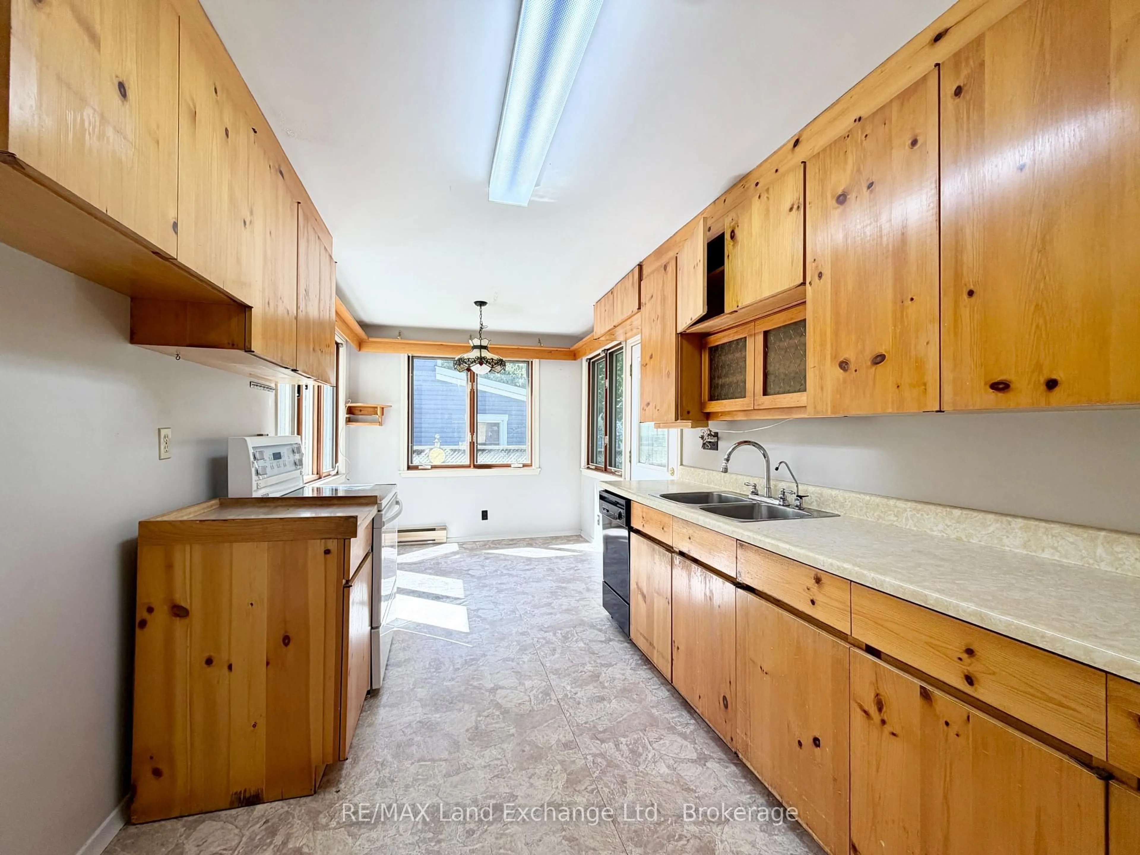 Unknown for 66 Chantry View Dr, Saugeen Shores Ontario N0H 2L0