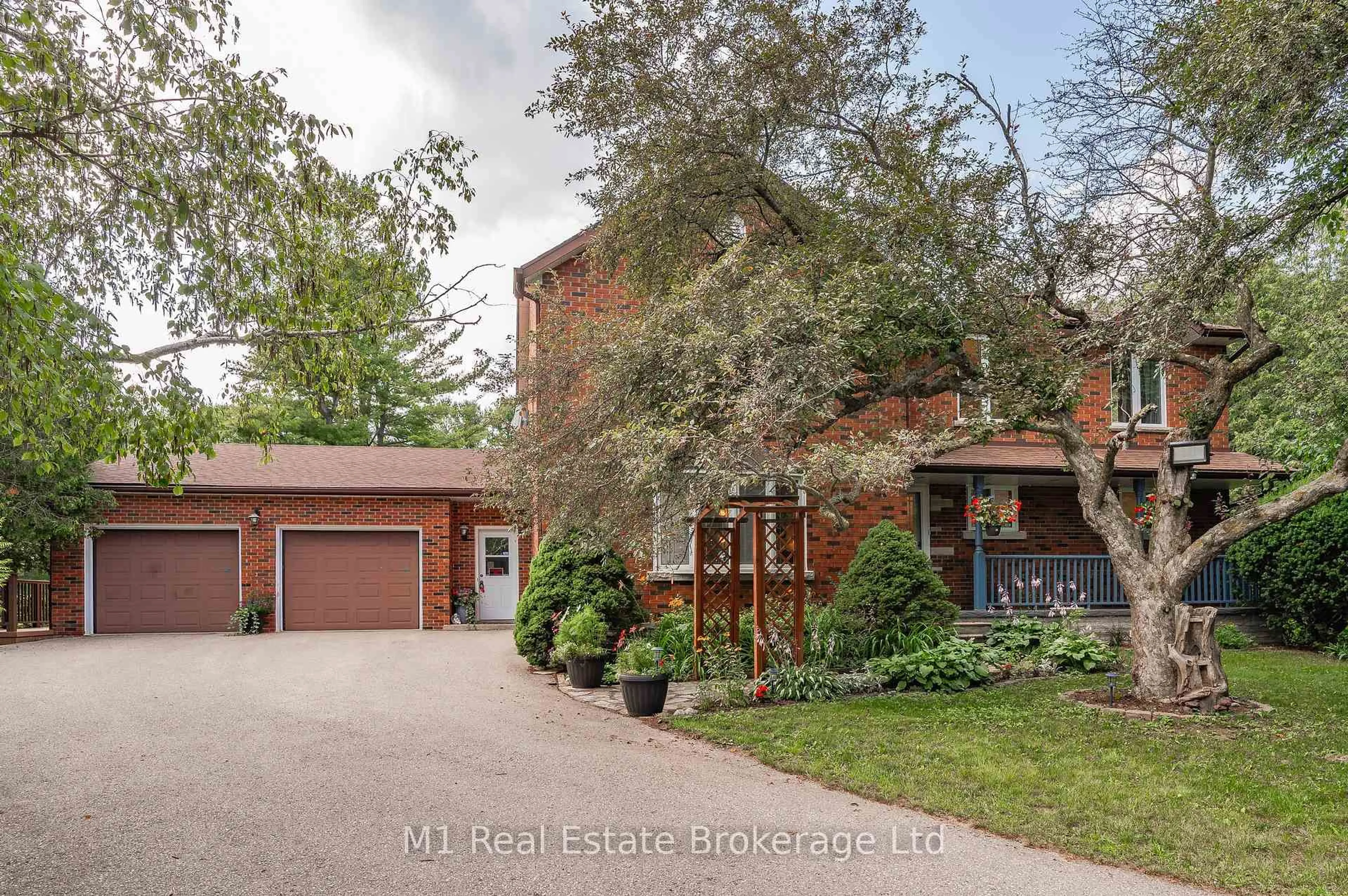 Home with brick exterior material, street for 6946 FIFE Rd, Guelph/Eramosa Ontario N1H 6J4