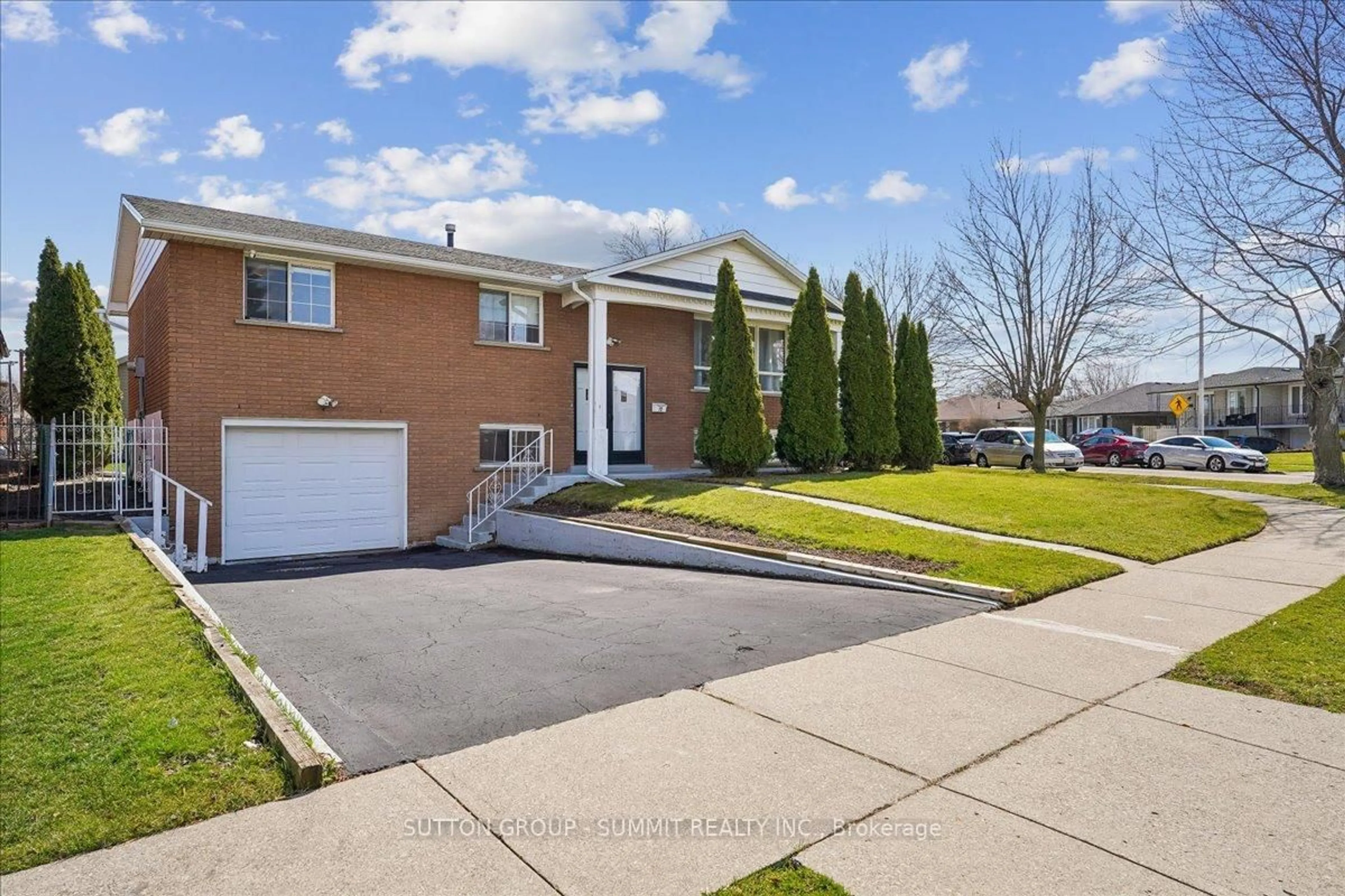 Home with brick exterior material, street for 72 Eastbury Dr, Hamilton Ontario L8E 2V5