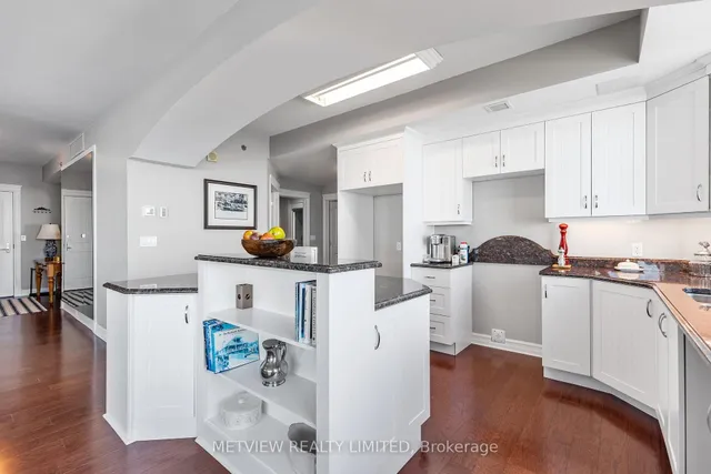 15 St Andrew St #Unit 1803, Brockville 3