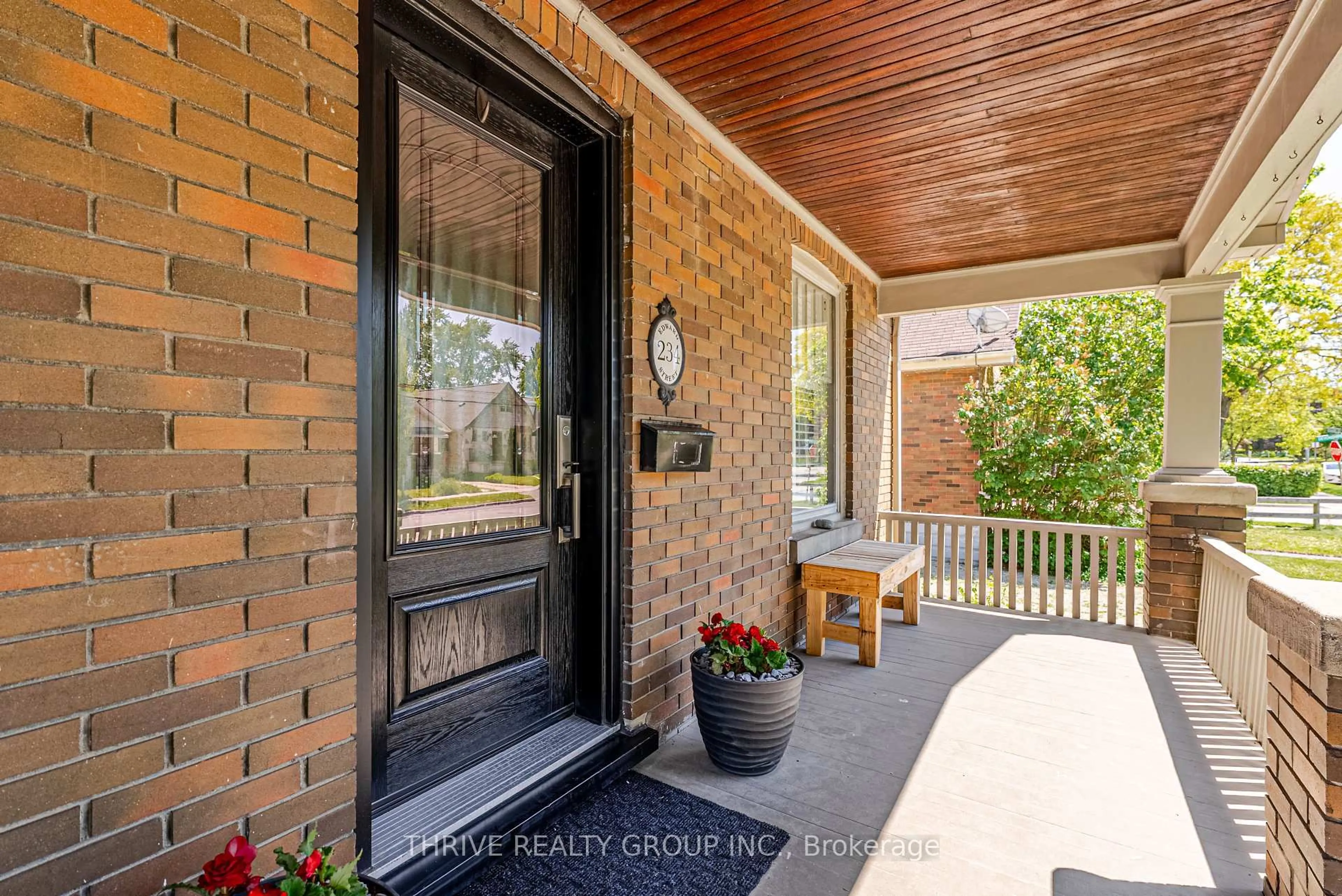 Indoor entryway for 234 Edward St, London South Ontario N6C 3J4