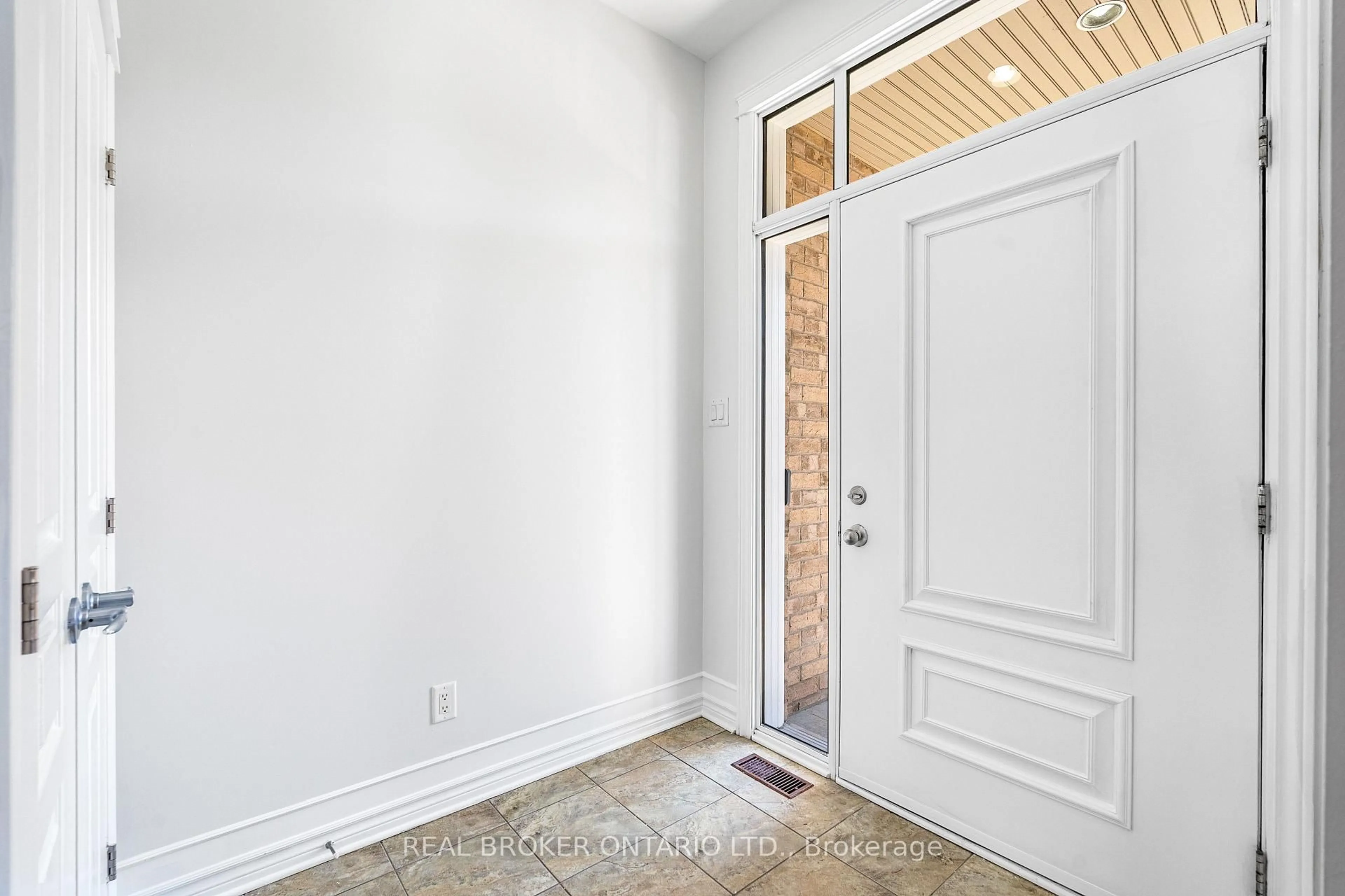 Indoor entryway for 43 Claridge Dr, Ottawa Ontario K2J 5A3