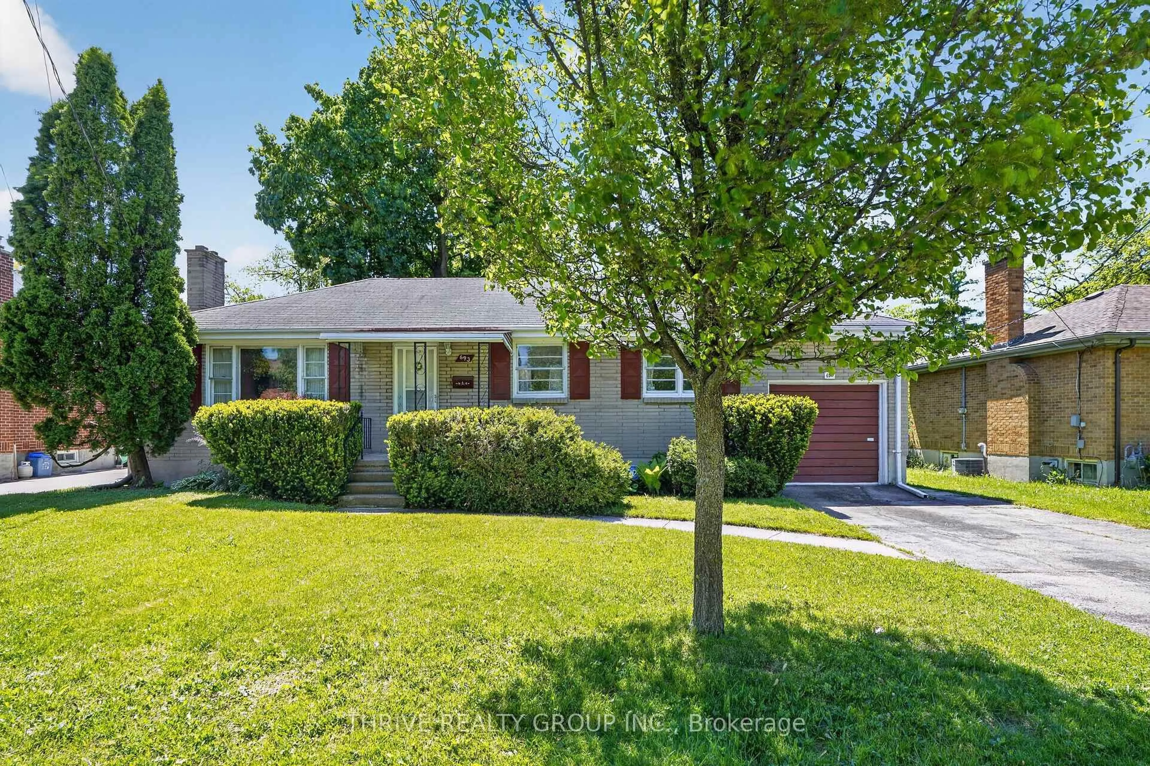 Unknown for 693 Kipps Lane, London East Ontario N5Y 4R5