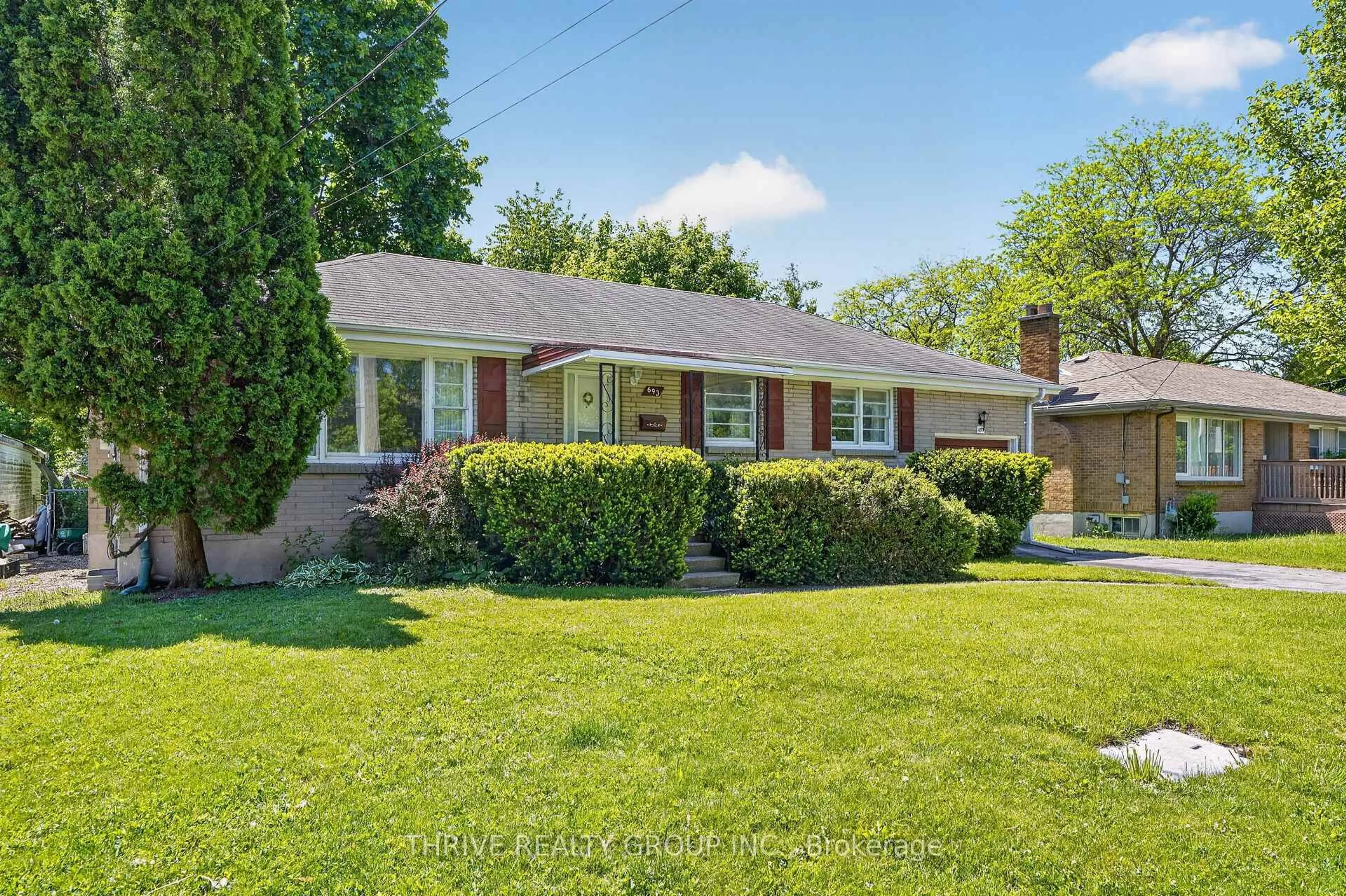 Unknown for 693 Kipps Lane, London East Ontario N5Y 4R5