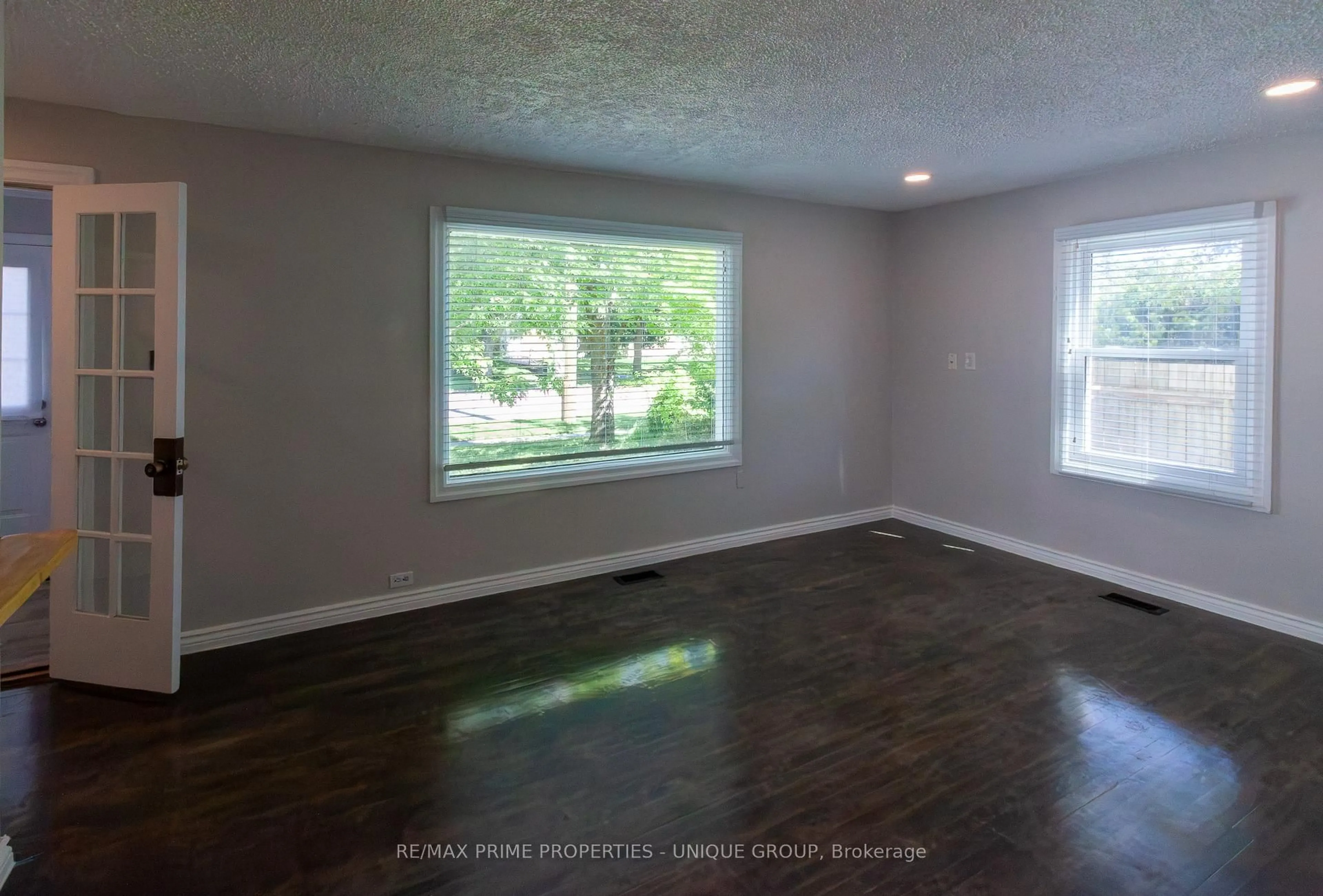 A pic of a room for 117 Walnut Ave, Sarnia Ontario N7T 3V5