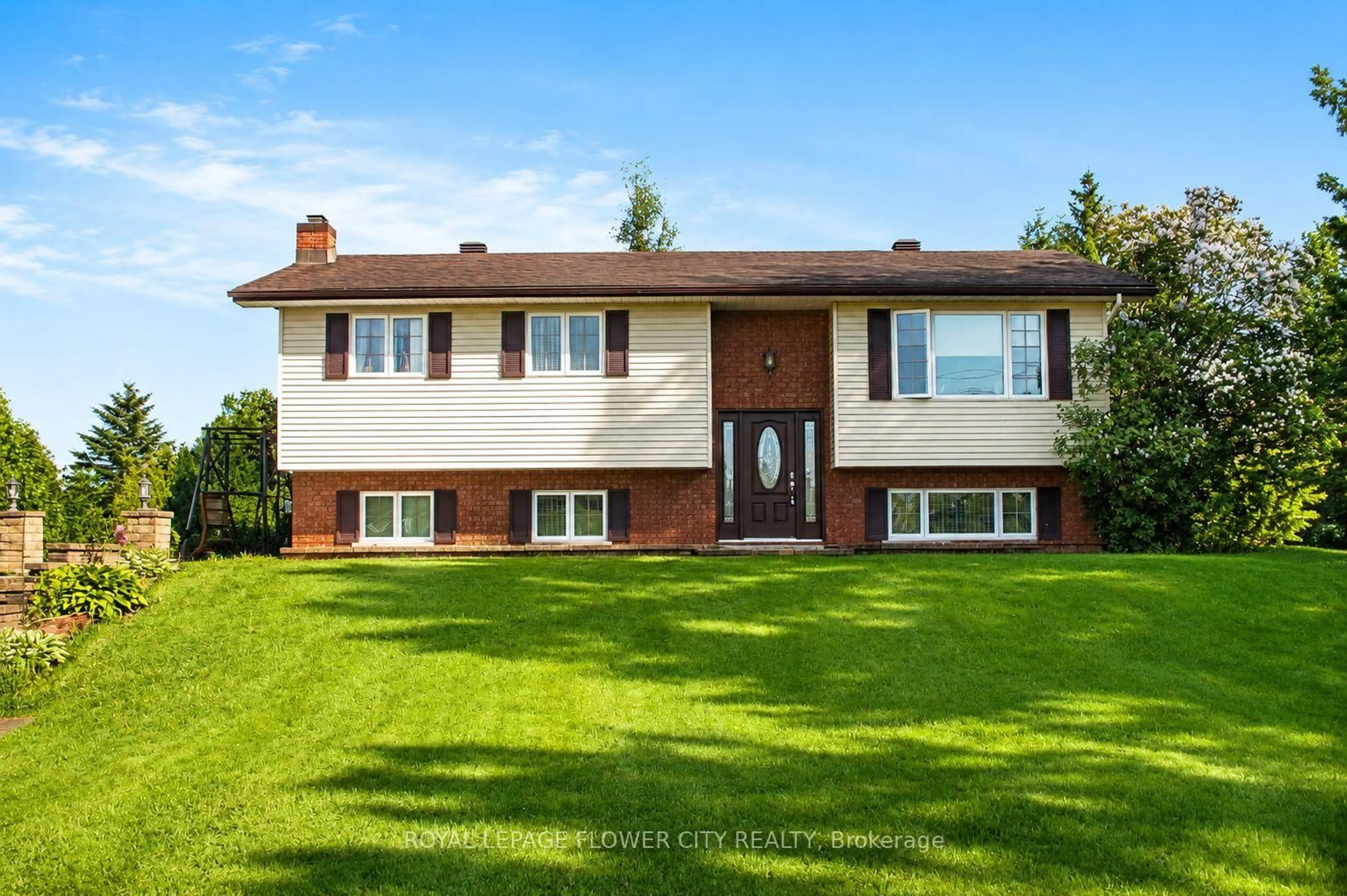 Home with brick exterior material, street for 18528 Paragon Rd, South Glengarry Ontario K6H 5R5