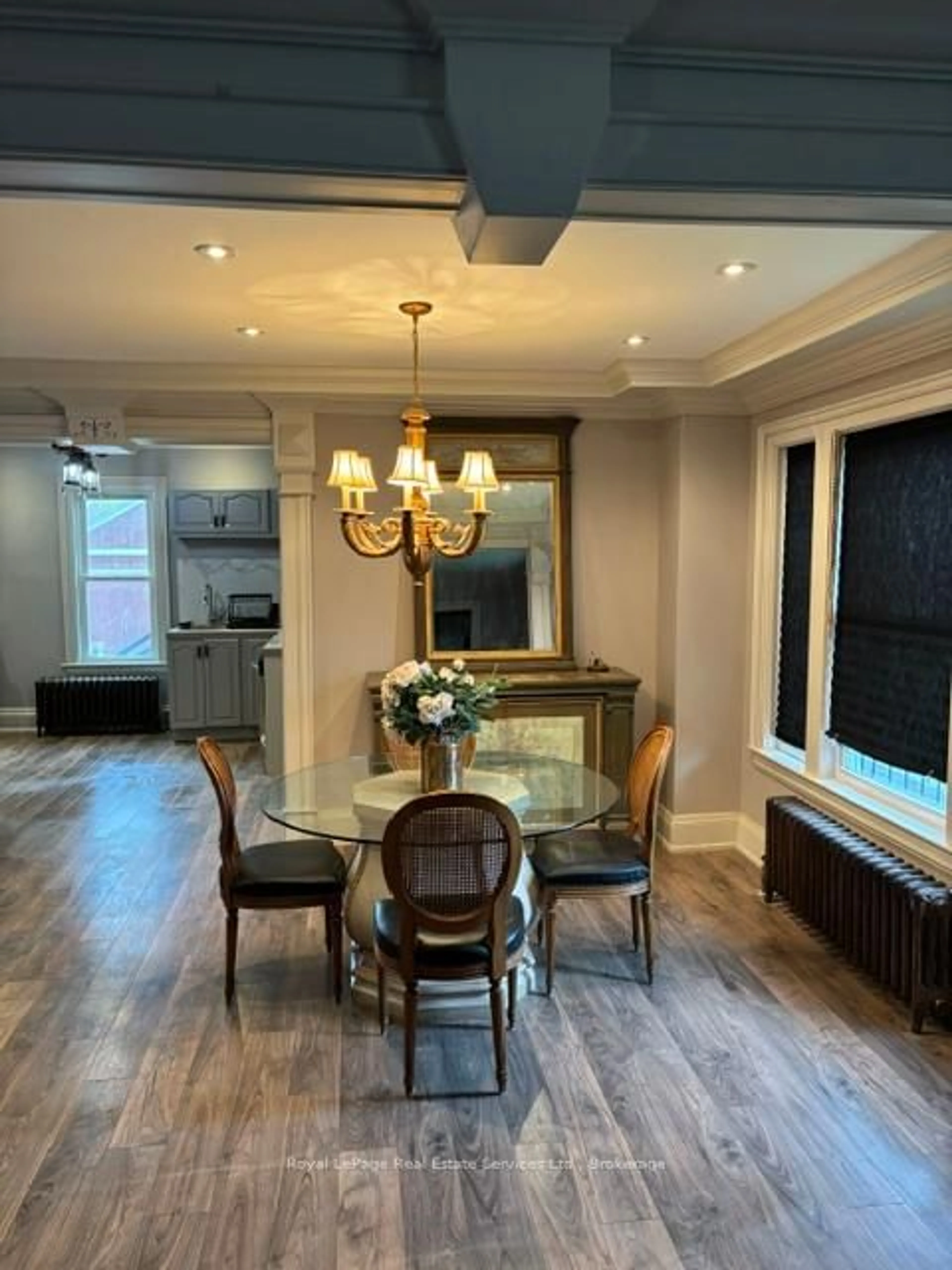 Dining room, wood/laminate floor for 25 Isabel St, Port Colborne Ontario L3K 4W6