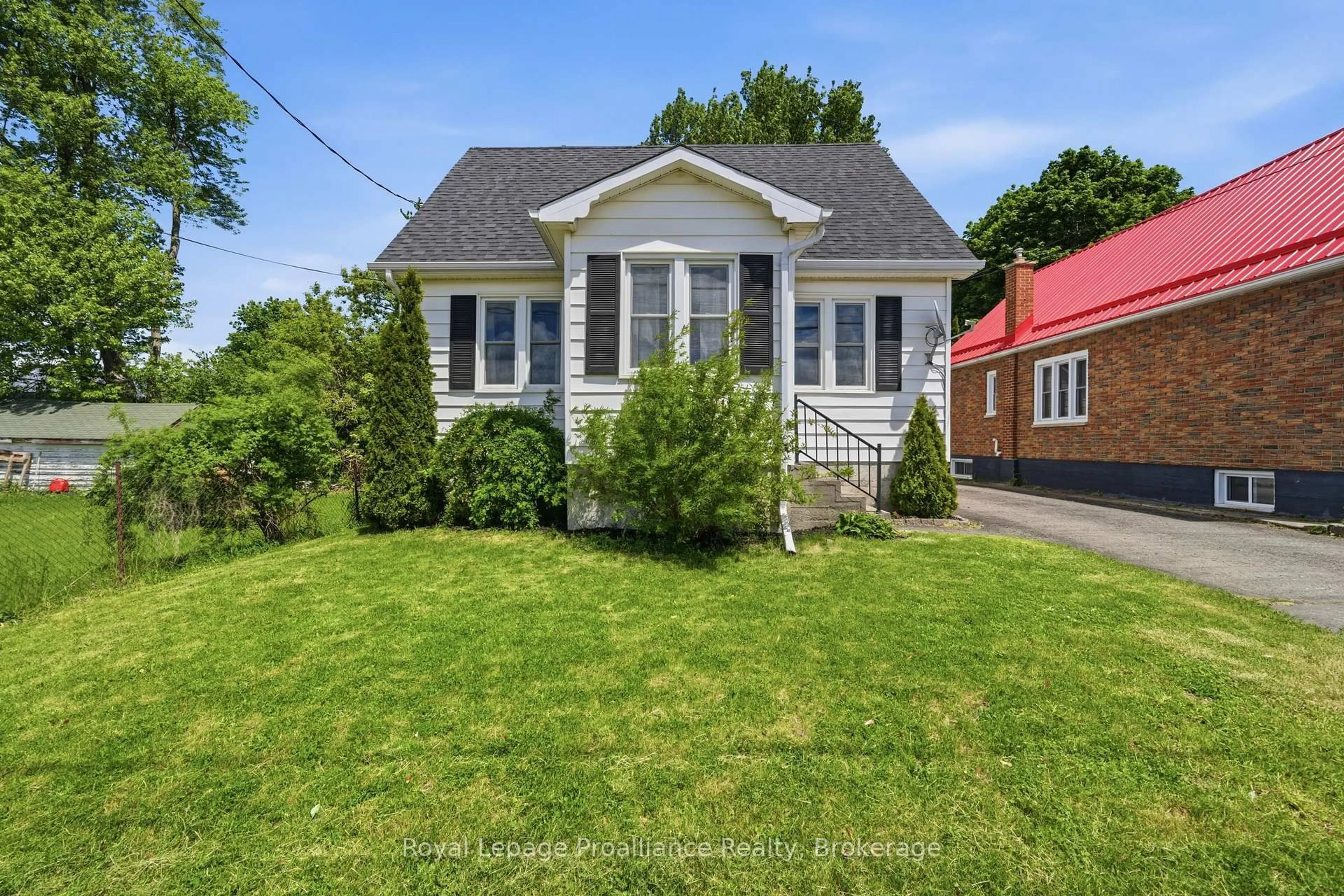Unknown for 165 Lingham St, Belleville Ontario K8N 3T3
