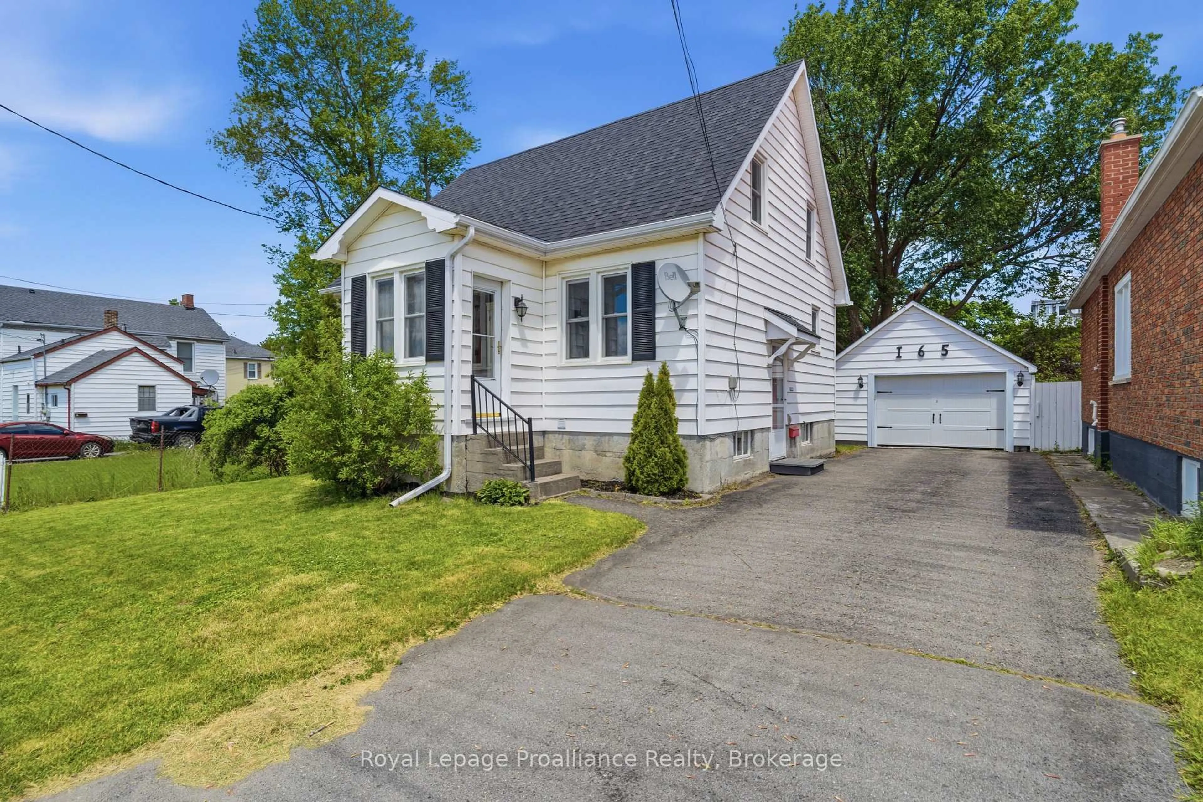 A pic from outside/outdoor area/front of a property/back of a property/a pic from drone, street for 165 Lingham St, Belleville Ontario K8N 3T3