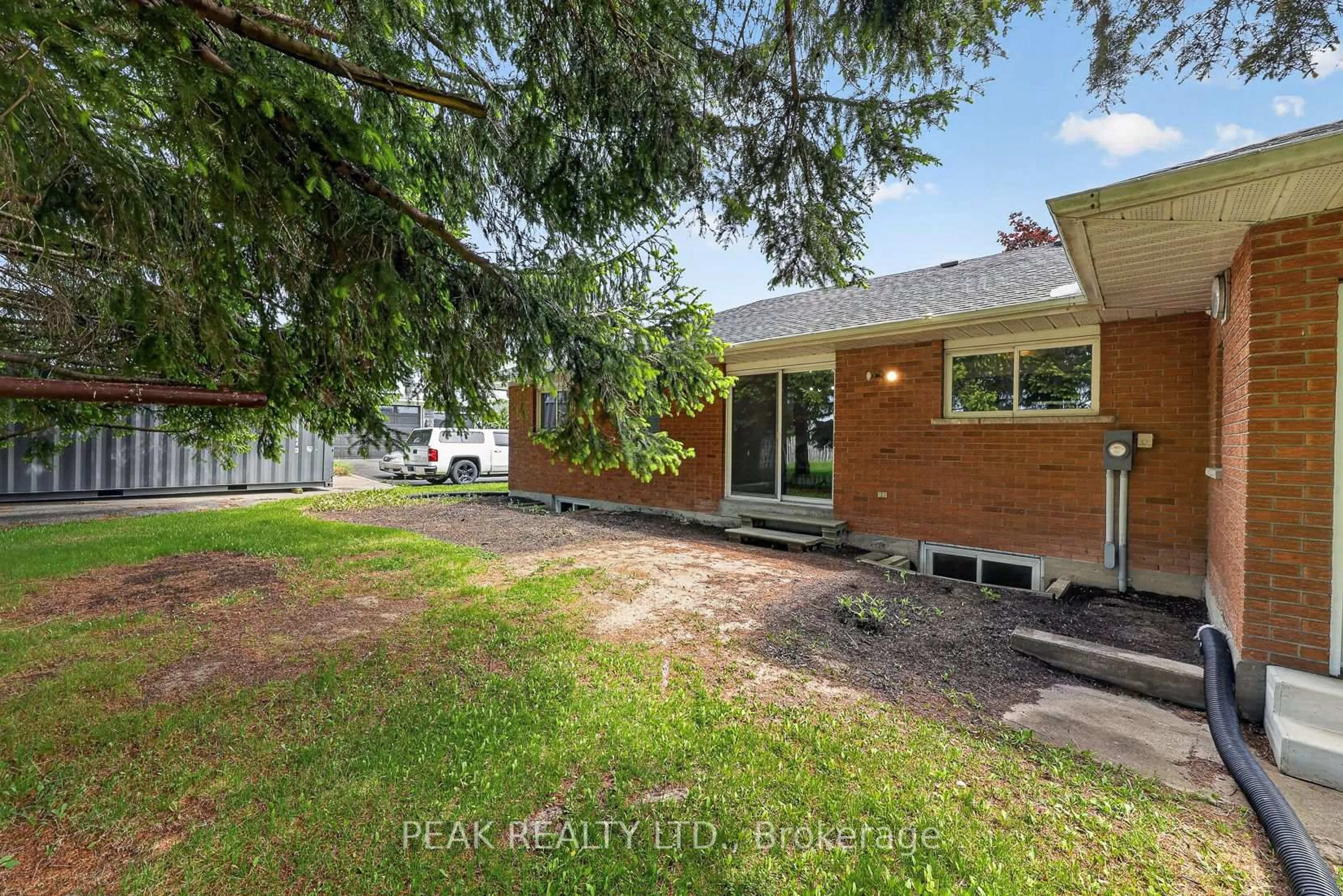 A pic from outside/outdoor area/front of a property/back of a property/a pic from drone, street for 190 Snyder's Rd, Wilmot Ontario N3A 2L9