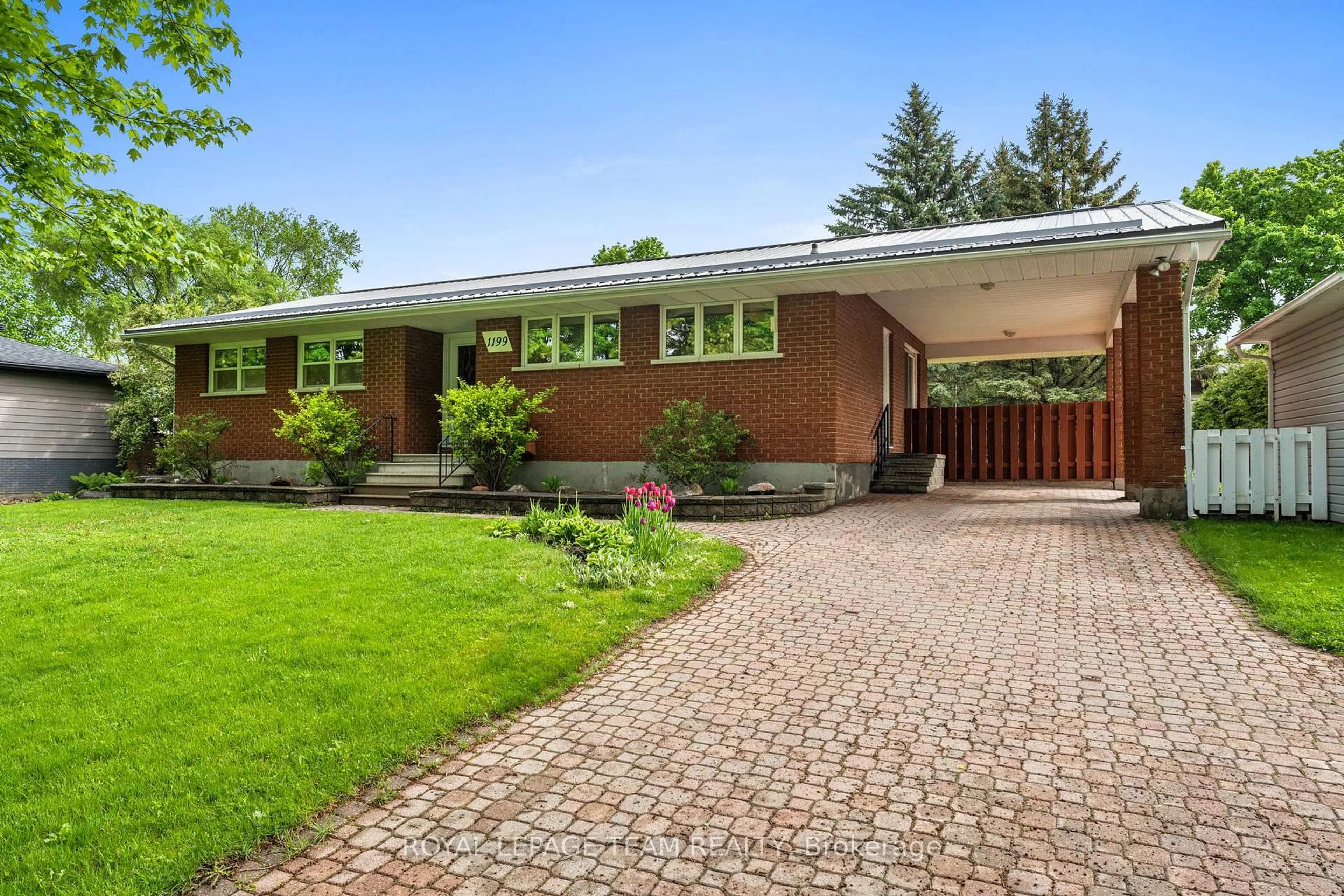 Home with brick exterior material, street for 1199 Beaverwood Rd, Ottawa Ontario K4M 1A7