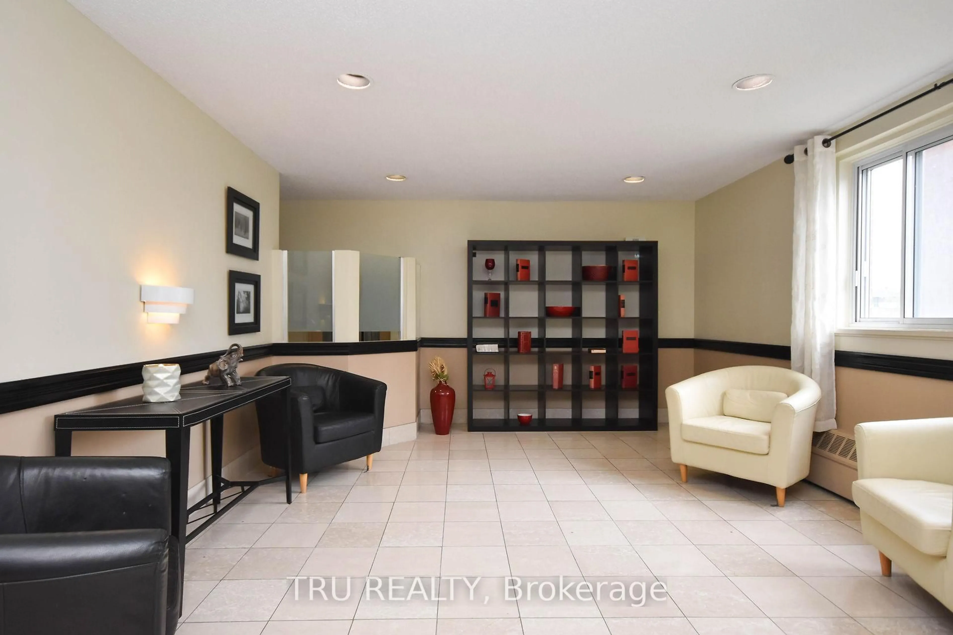 Lobby for 1505 Baseline Rd #807, Ottawa Ontario K2C 3L4