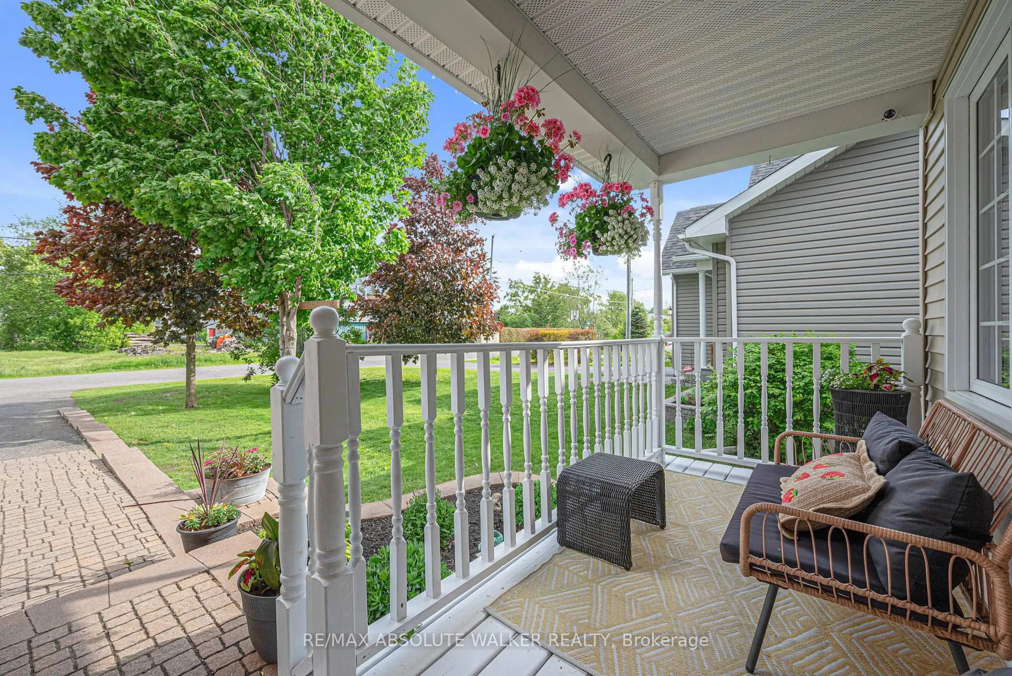 Patio, unknown for 472 North St, North Dundas Ontario K0C 2K0