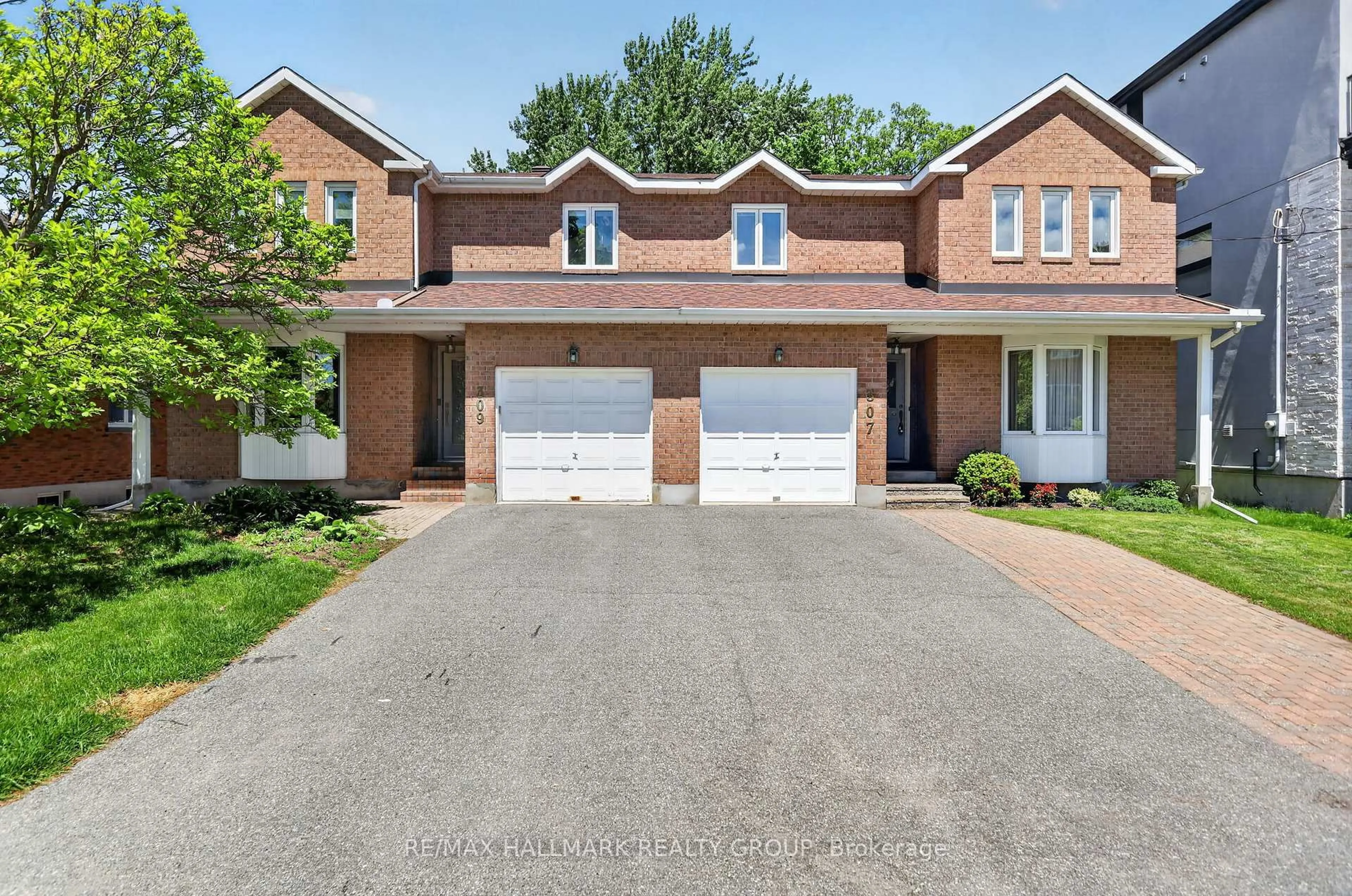 Home with brick exterior material, street for 307 Beechgrove Ave, Ottawa Ontario K1Z 6R4