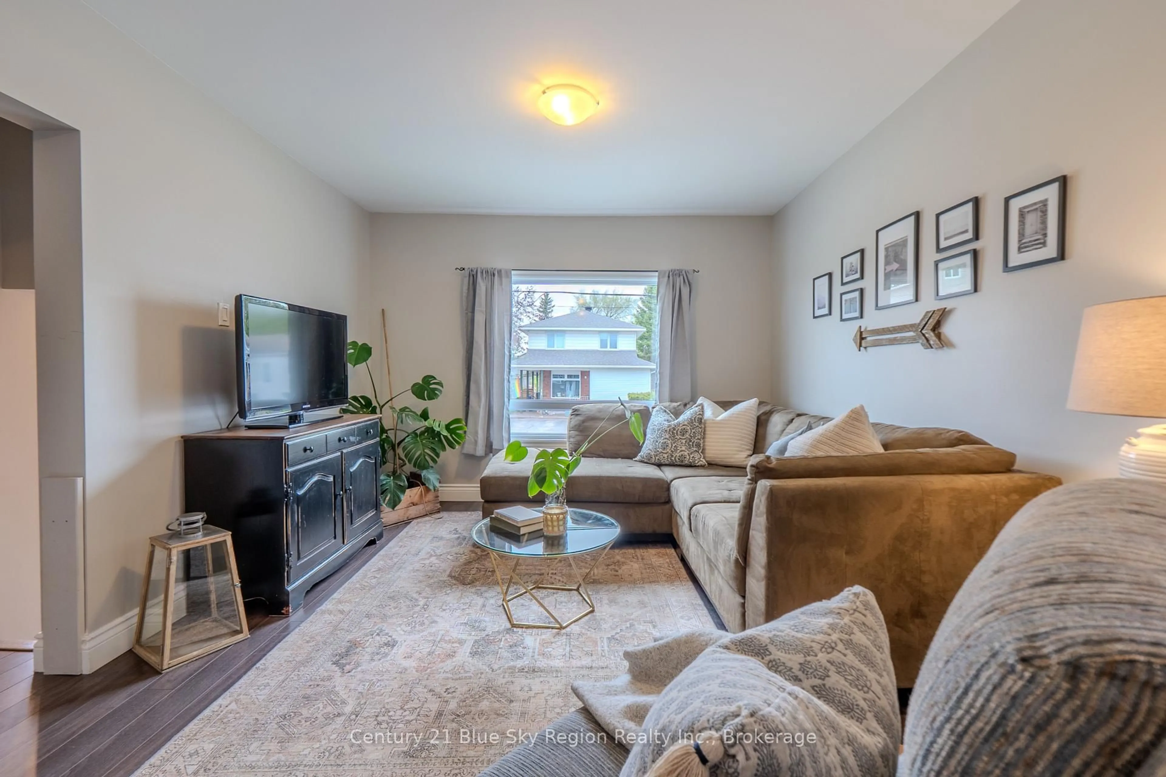 Living room with furniture, unknown for 15 Pollard Ave, North Bay Ontario P1A 1Z4