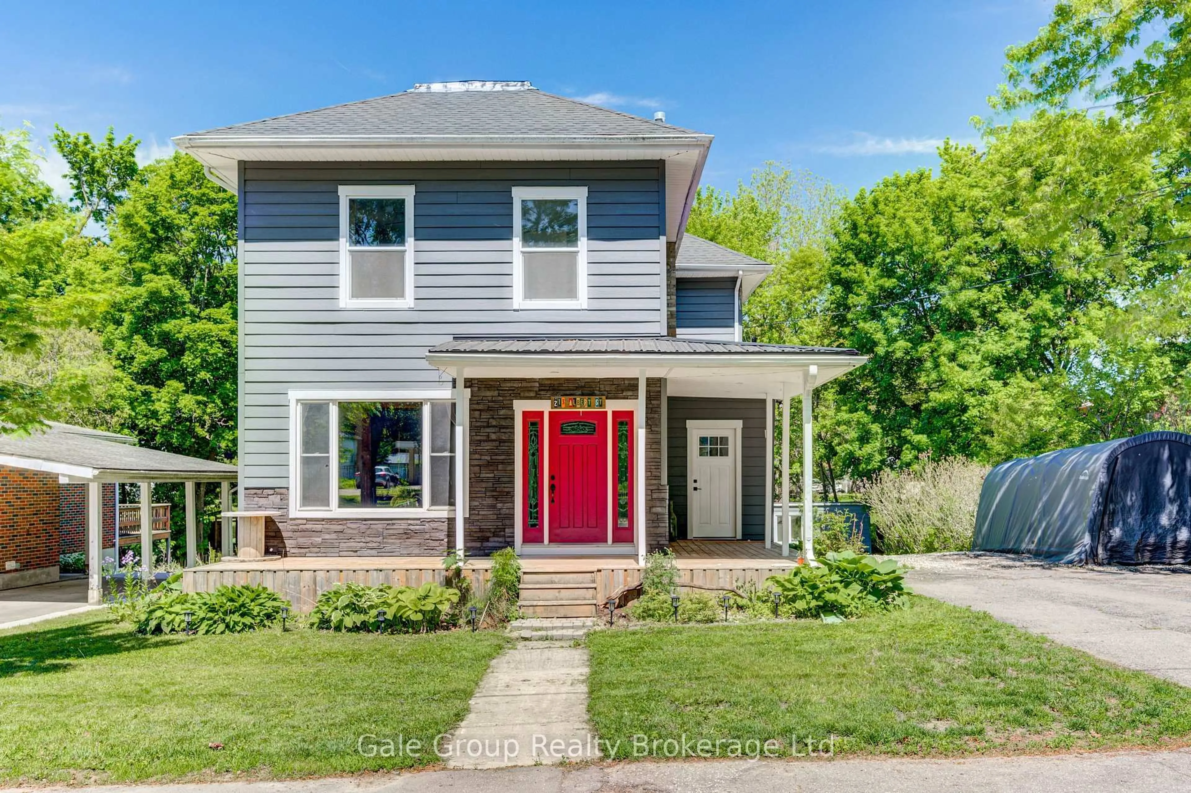 Home with brick exterior material, street for 213 Albert St, Ingersoll Ontario N5C 2Y5