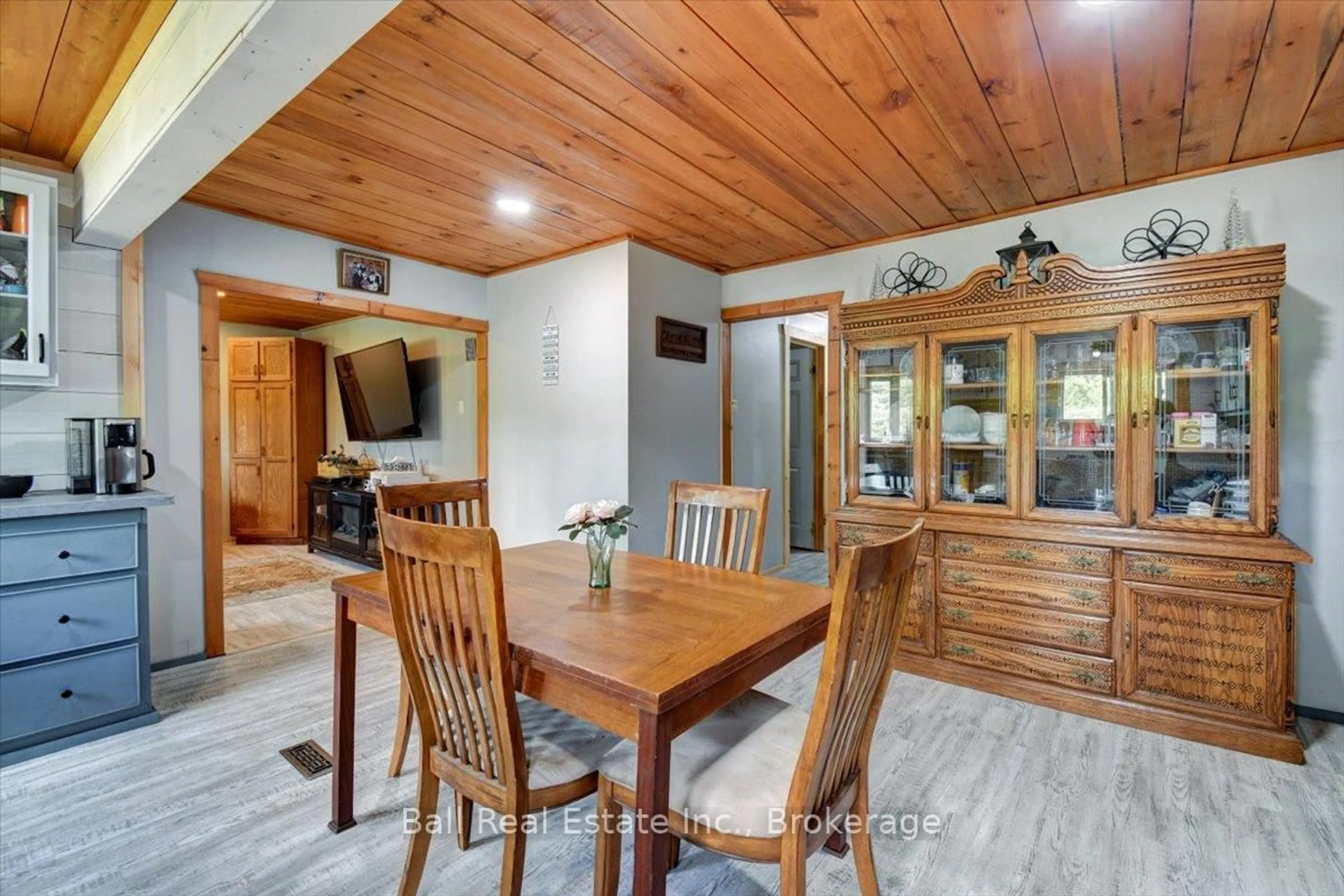 Dining room, wood/laminate floor for 20 Art Bott Rd, North Kawartha Ontario K0L 1A0