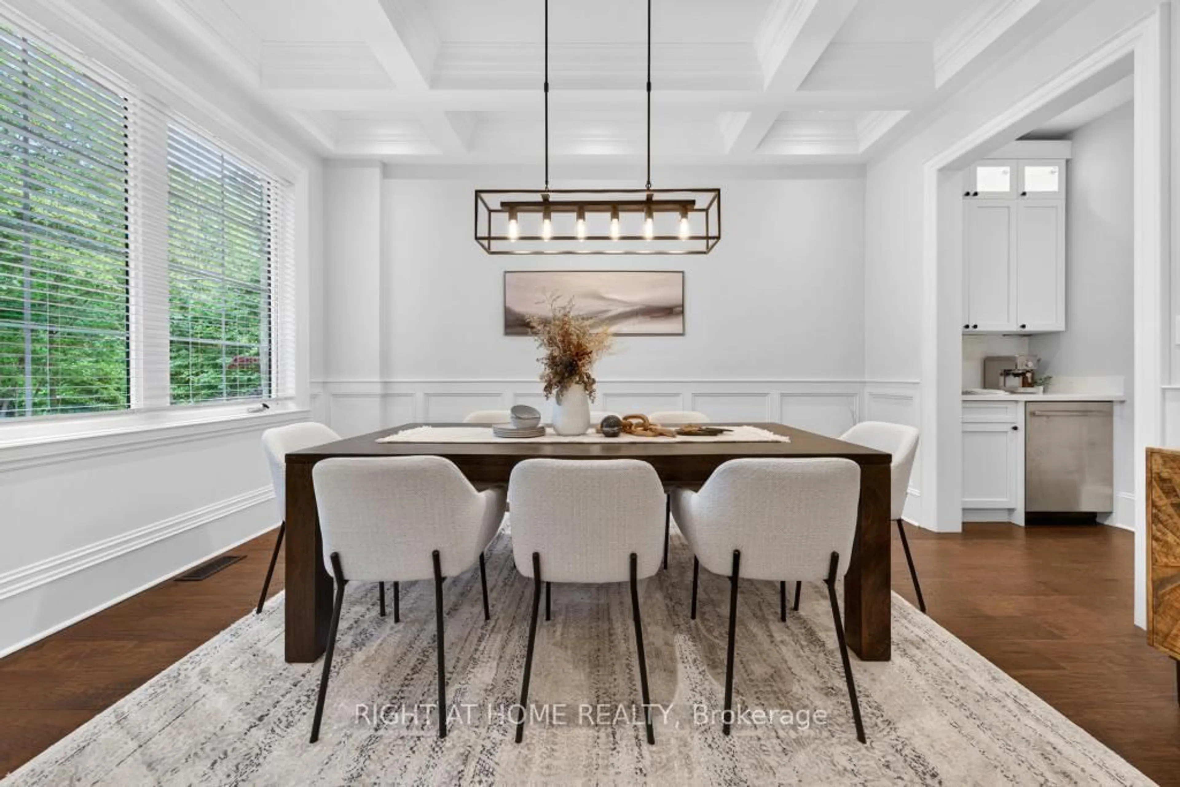 Dining room, unknown for 64 Ravina Cres, Hamilton Ontario L9G 2E7