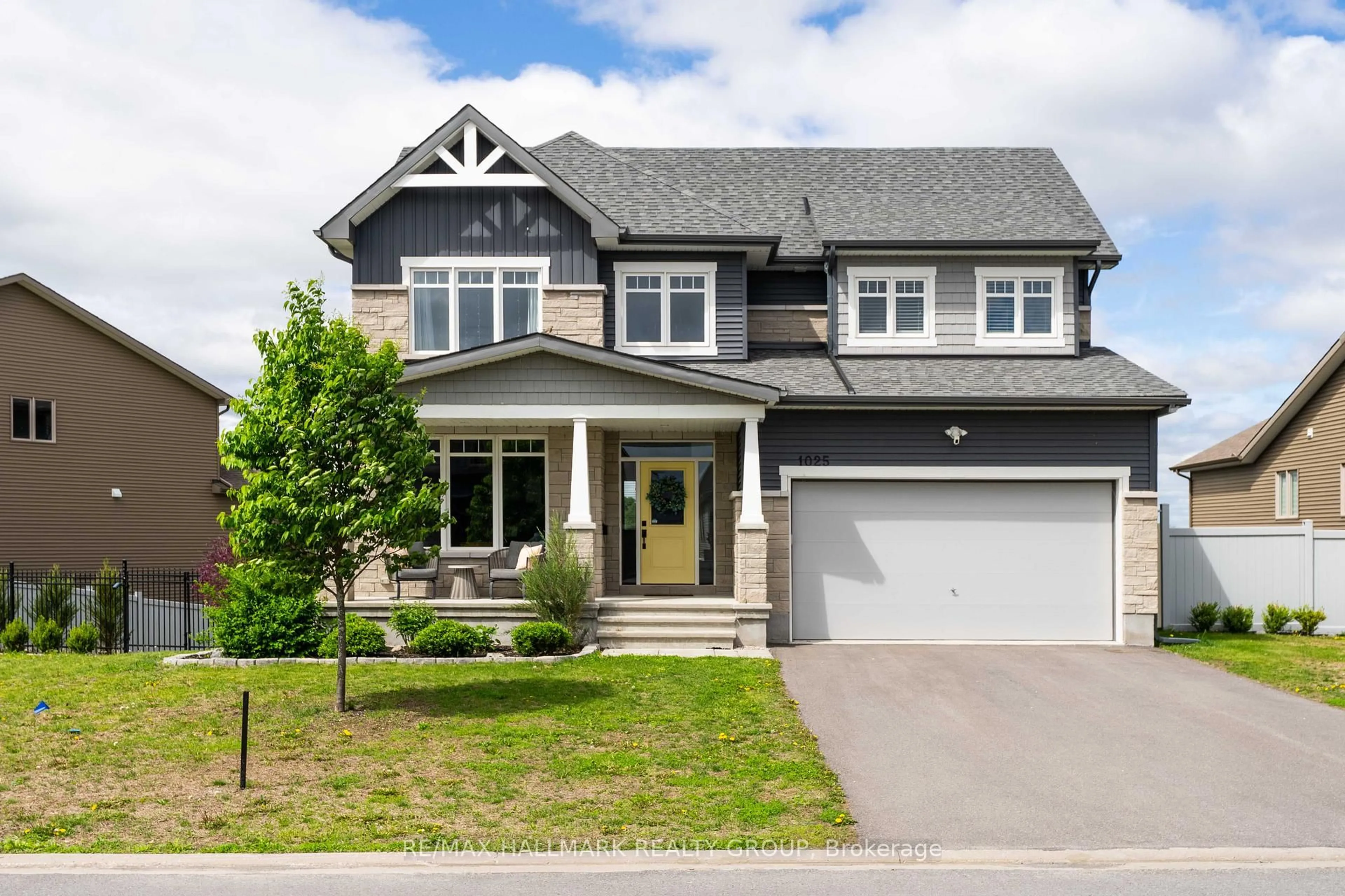 Home with brick exterior material, street for 1025 Diamond St, Clarence-Rockland Ontario K4K 1P6