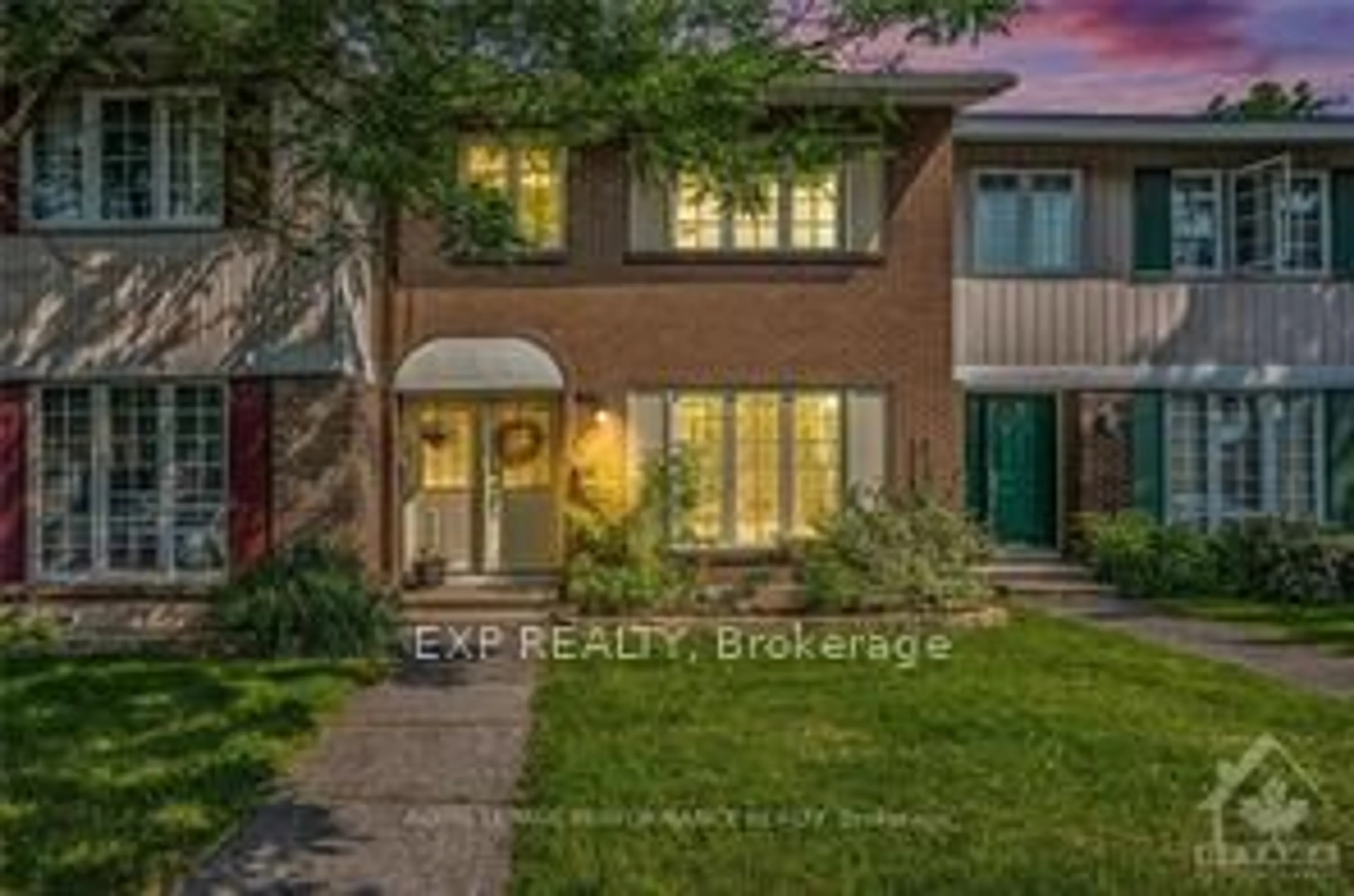 Indoor entryway for 415 Kintyre Private #29, Ottawa Ontario K2C 3M9