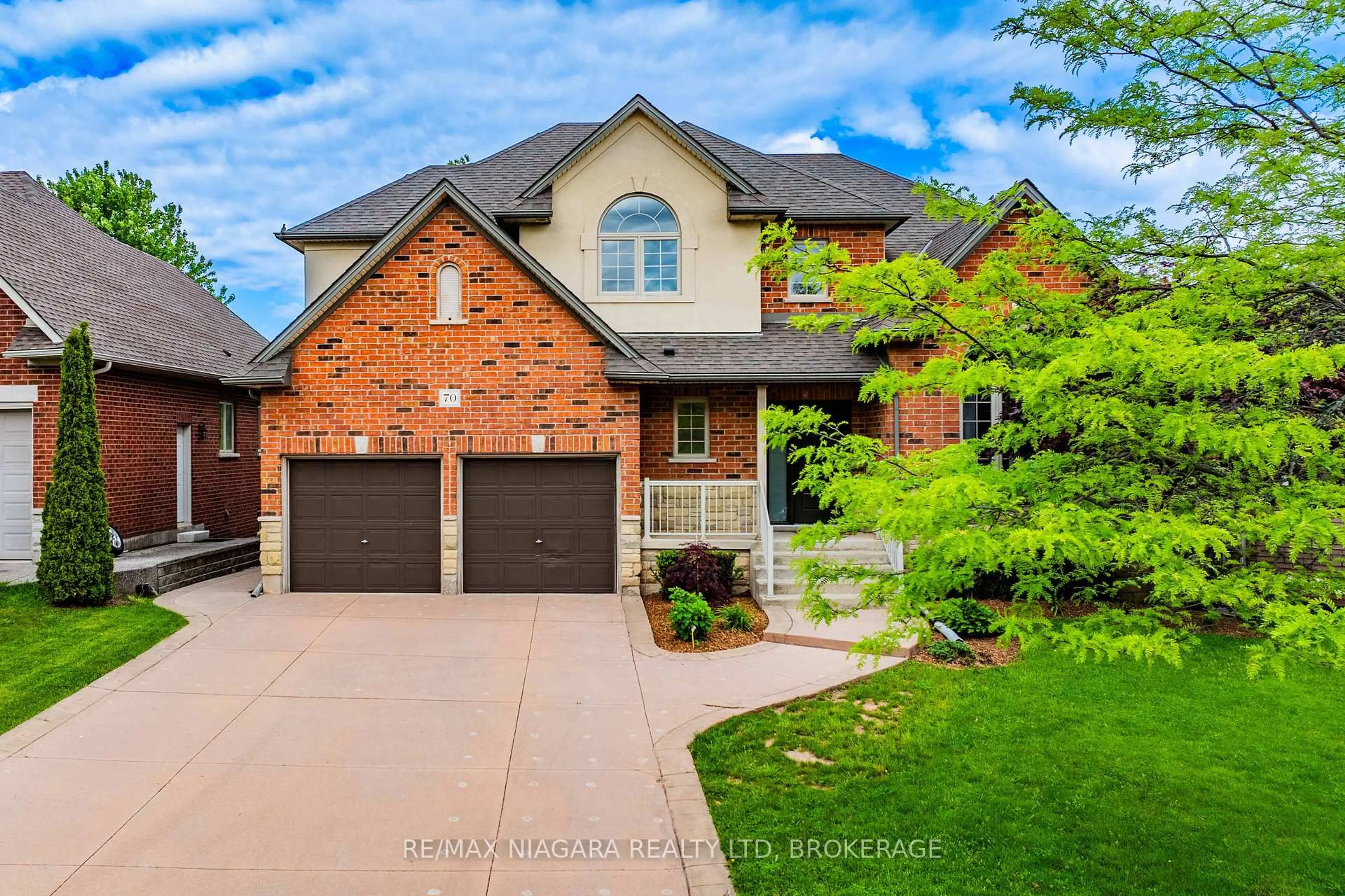 Home with brick exterior material, street for 70 Terrace Dr, Grimsby Ontario L3M 1B5