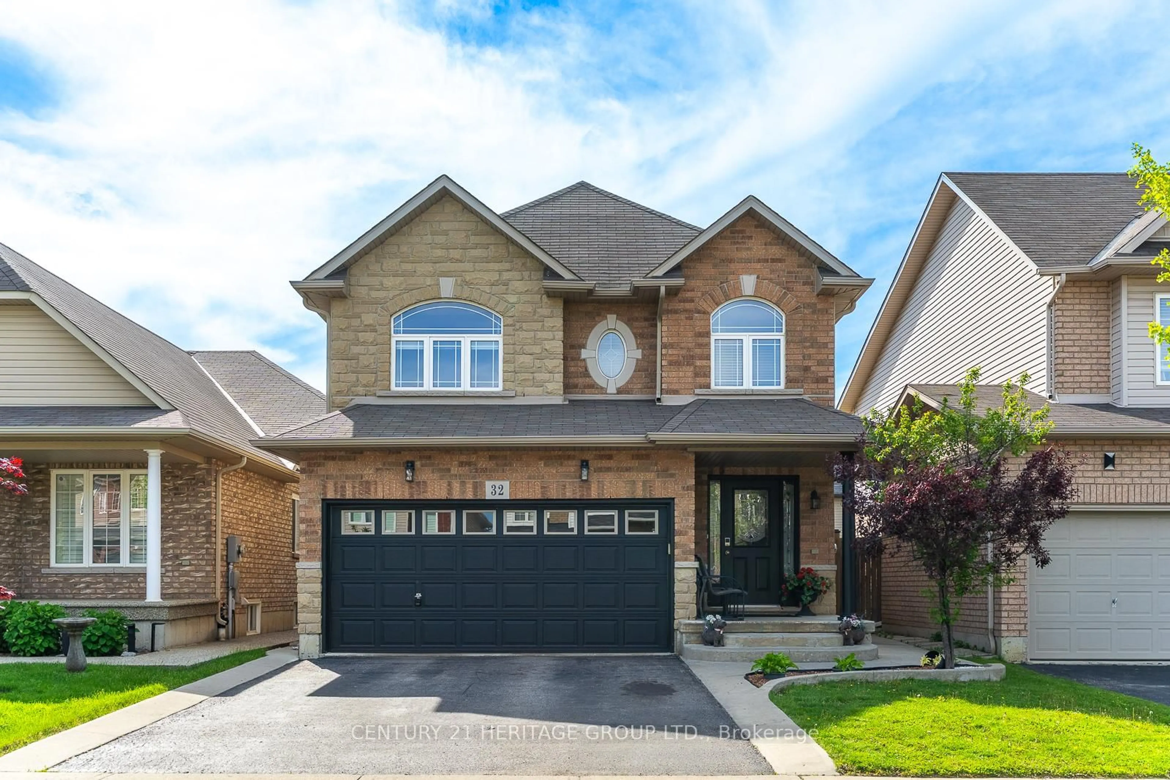 Home with brick exterior material, street for 32 Hyslop Ave, Hamilton Ontario L0R 1P0