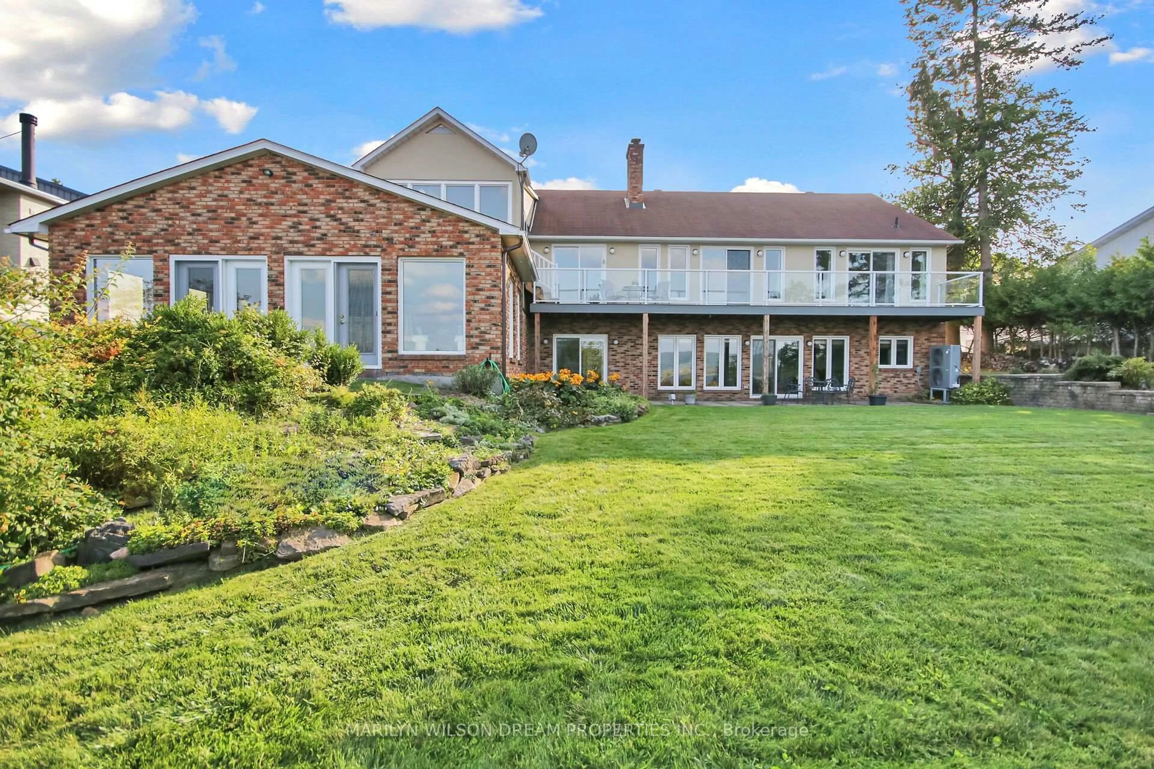 A pic from outside/outdoor area/front of a property/back of a property/a pic from drone, water/lake/river/ocean view for 2998 Barlow Cres, Ottawa Ontario K0A 1T0